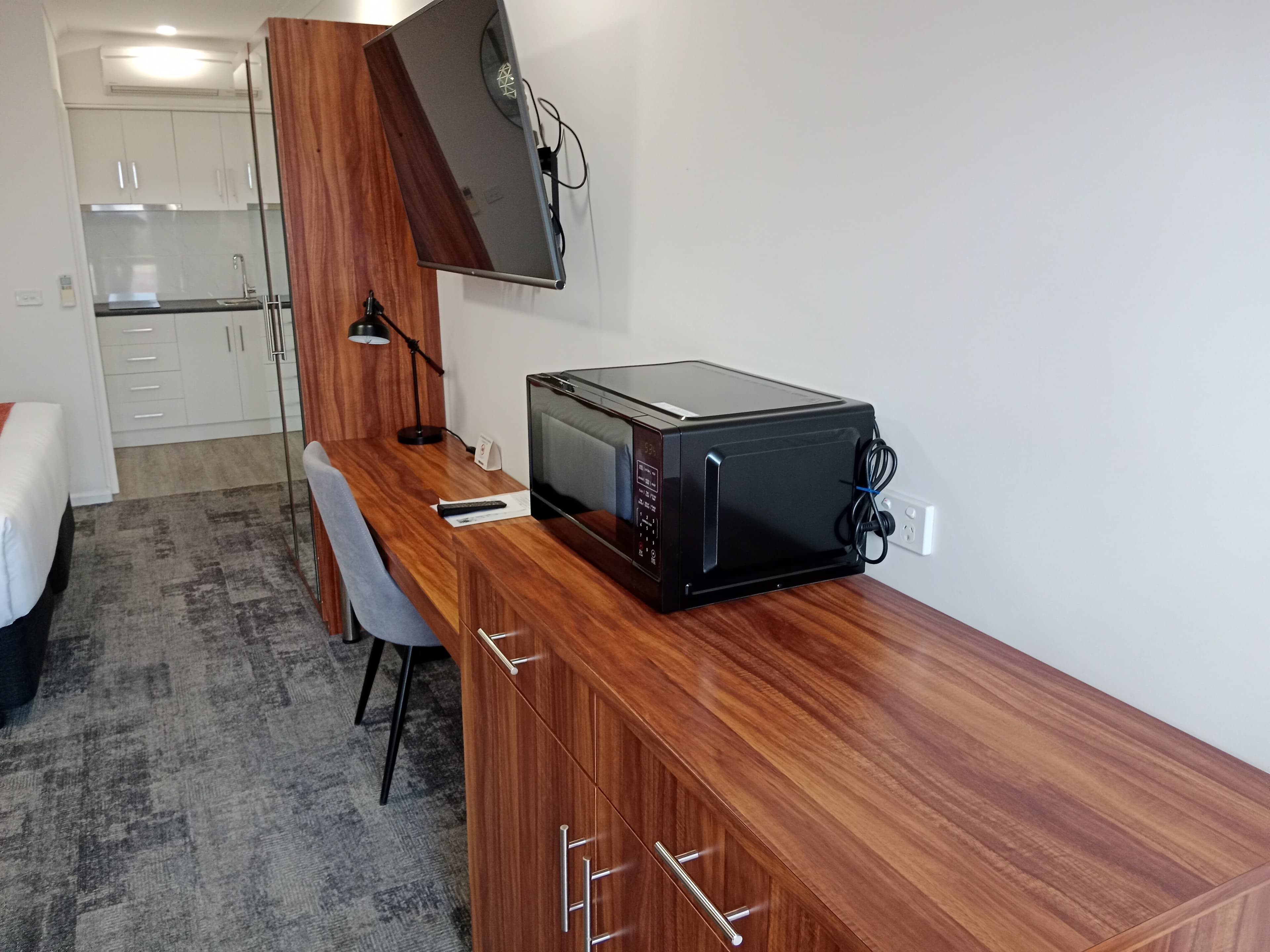 Comfort Inn Deakin Palms — 29