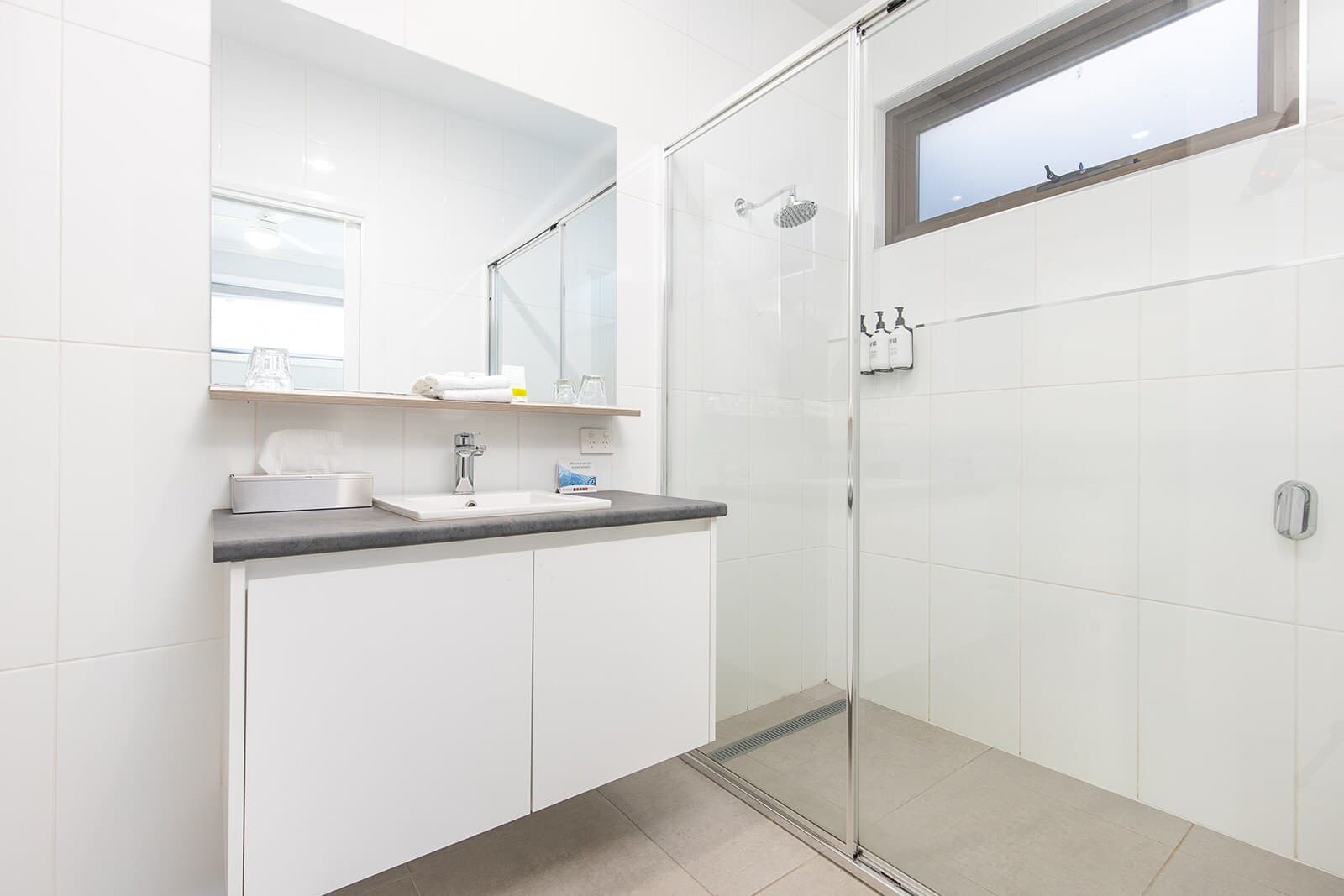 Comfort Inn Deakin Palms — 41