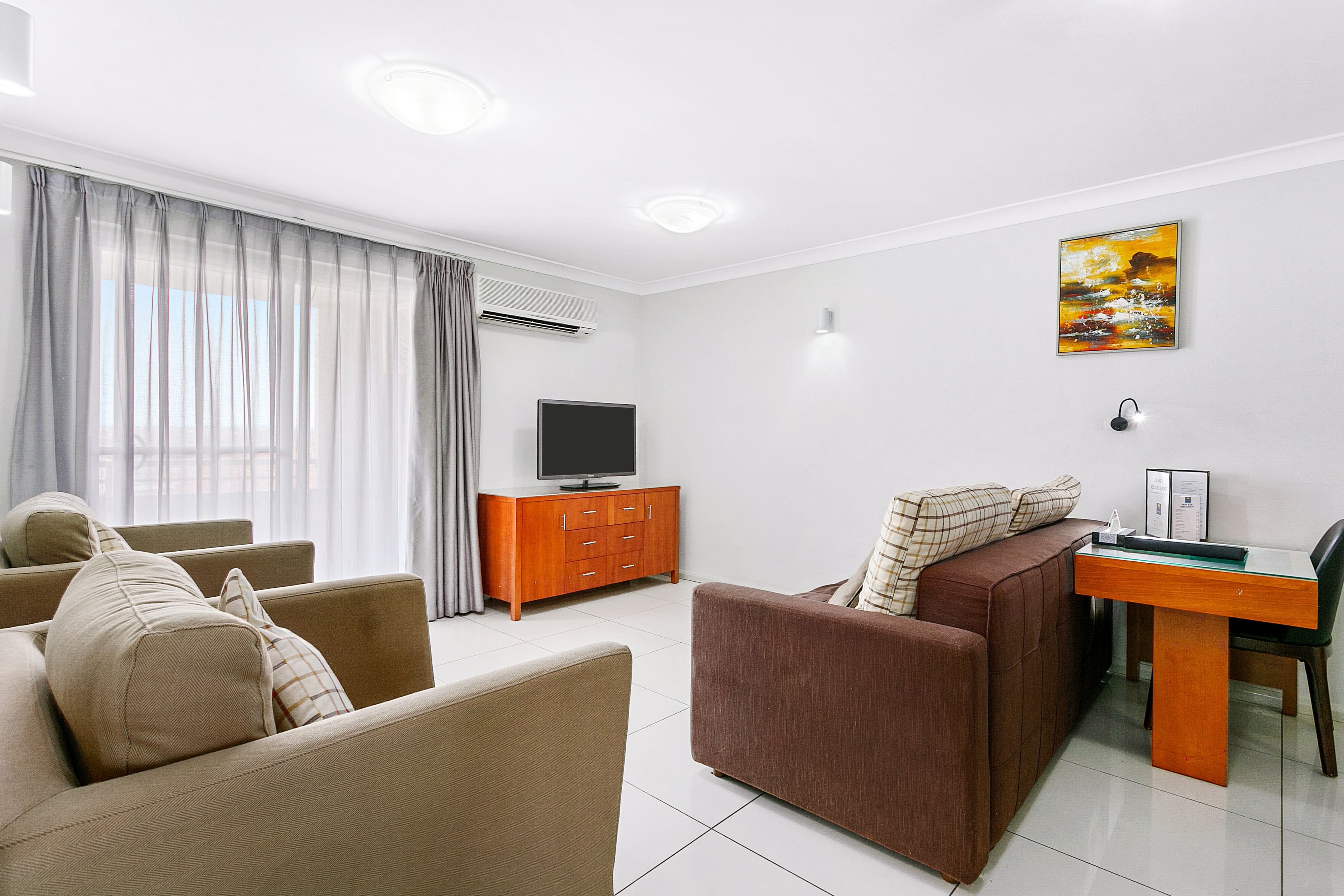Comfort Inn & Suites Burwood - Image 5