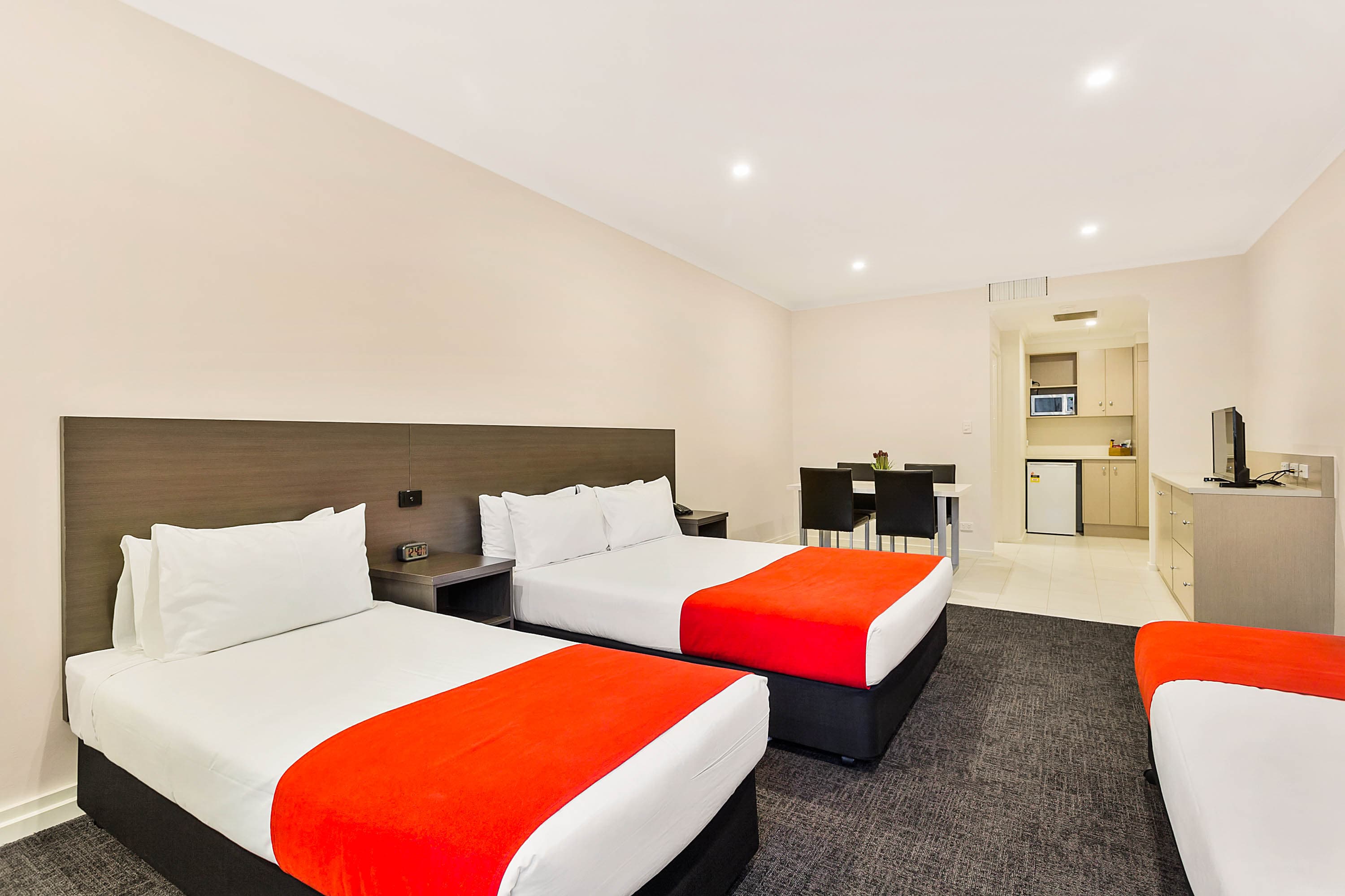 Quality Hotel Manor - Image 3