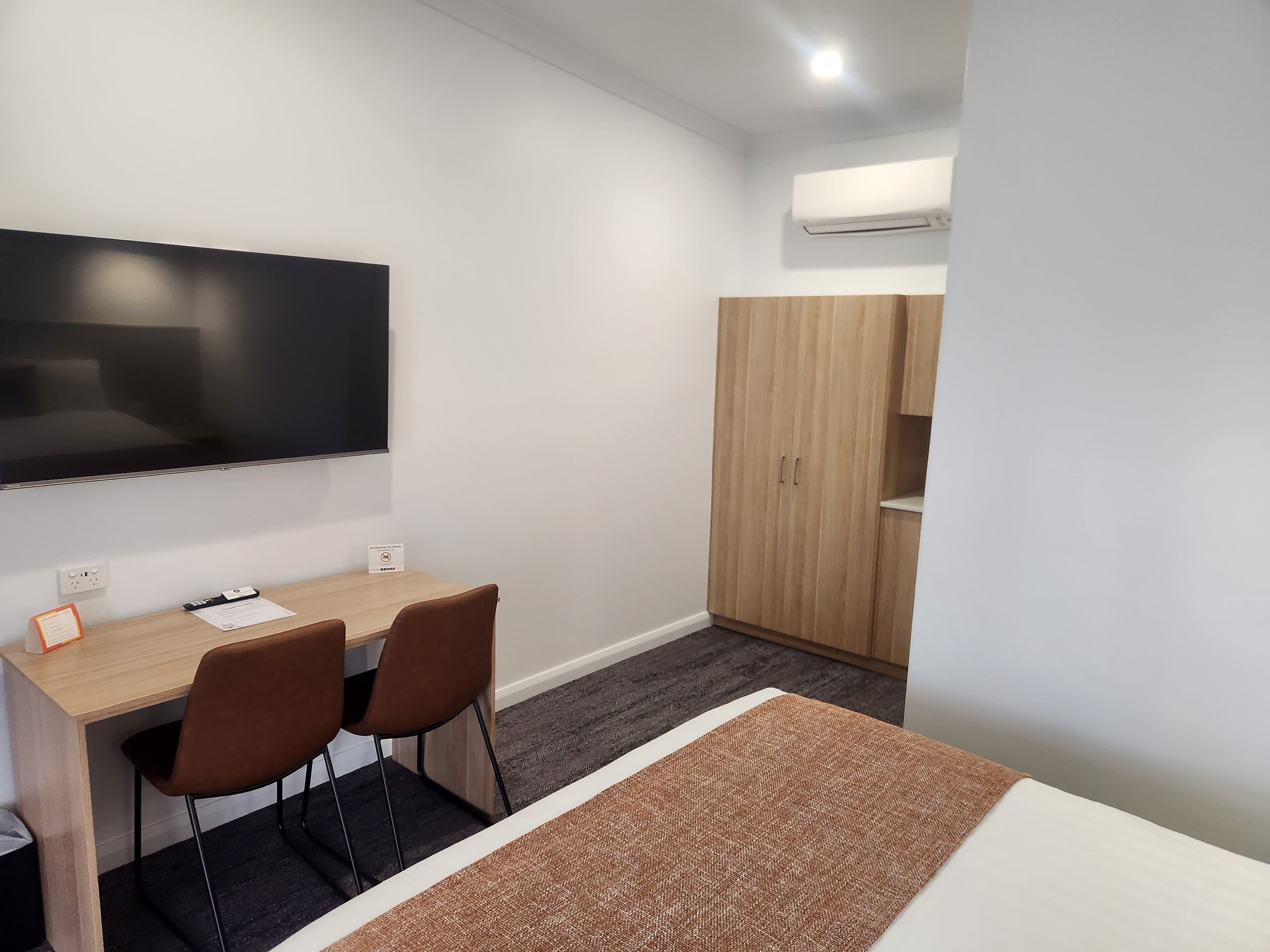 Econo Lodge Mildura — 68