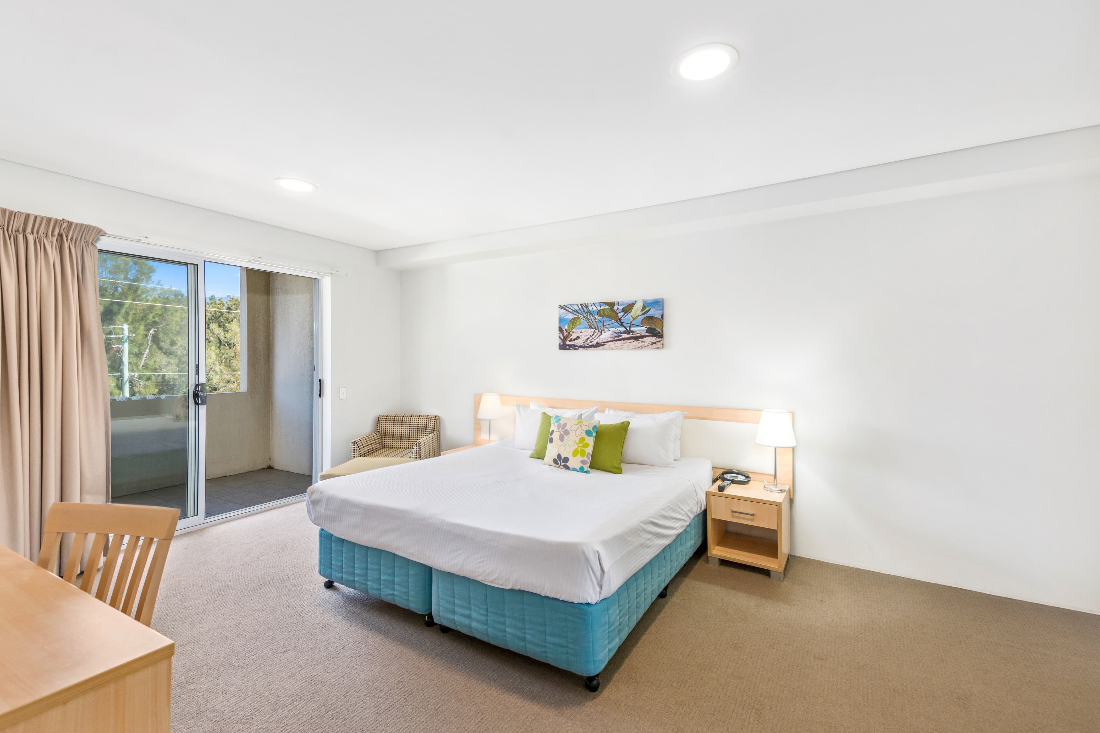 Quality Suites Pioneer Sands - Image 2