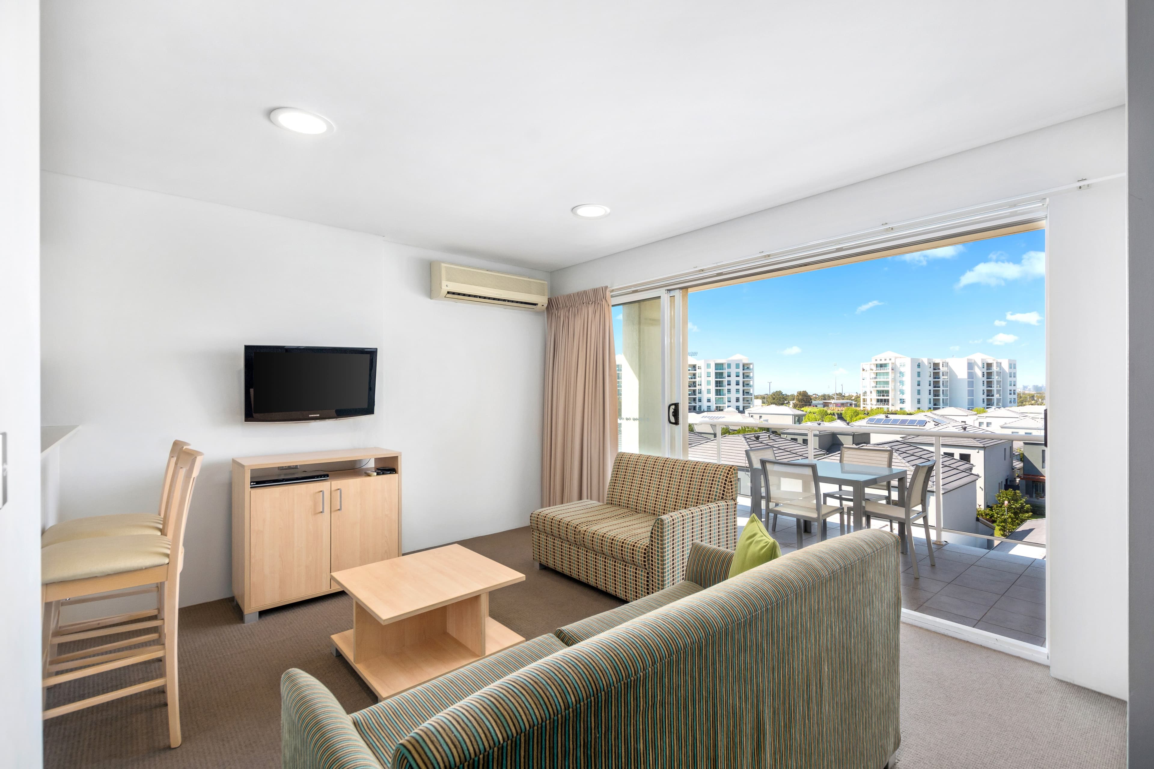Quality Suites Pioneer Sands - Image 5
