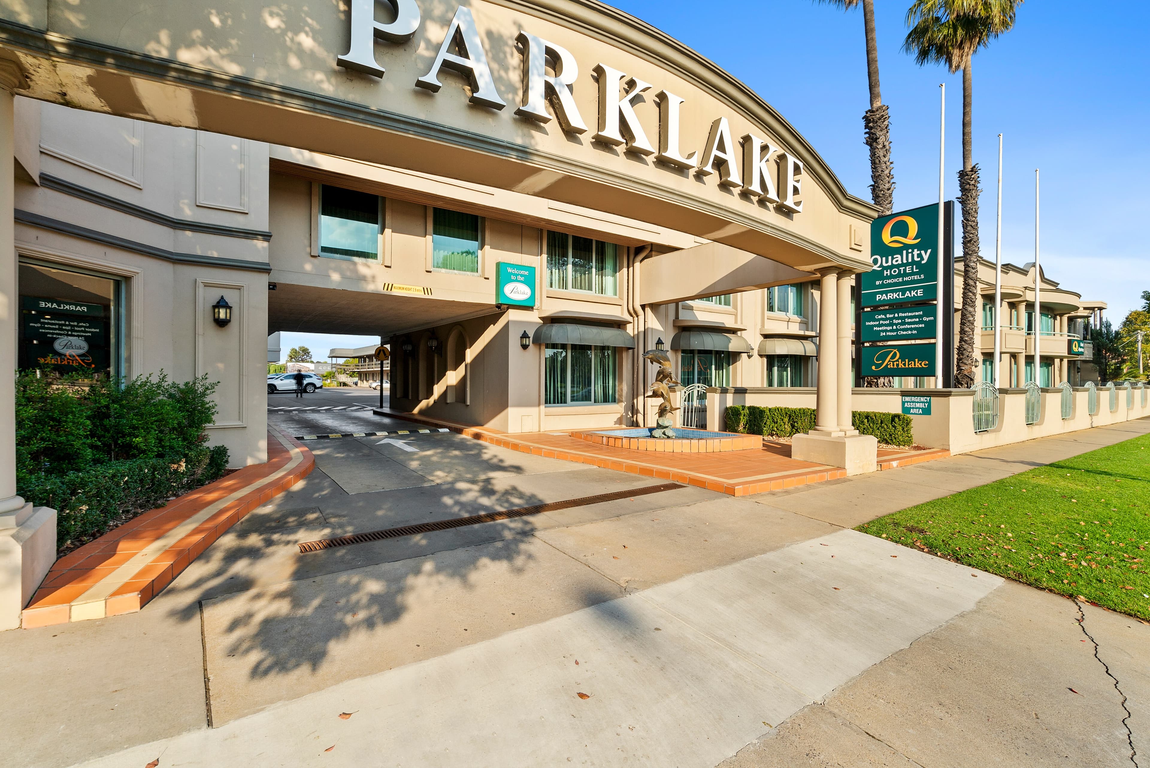 Quality Hotel Parklake Shepparton - Image 1