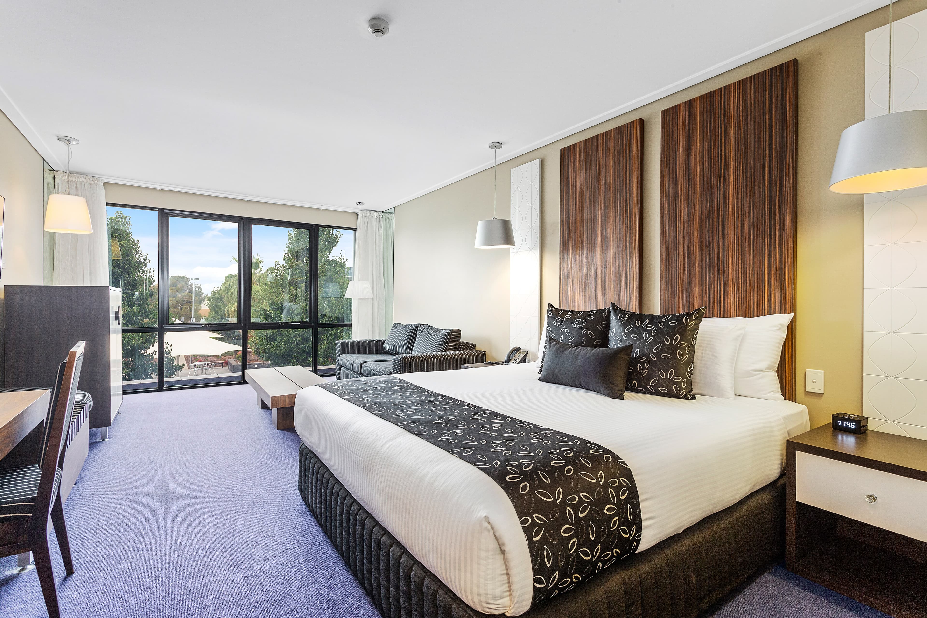 Quality Hotel Taylors Lakes - Image 2