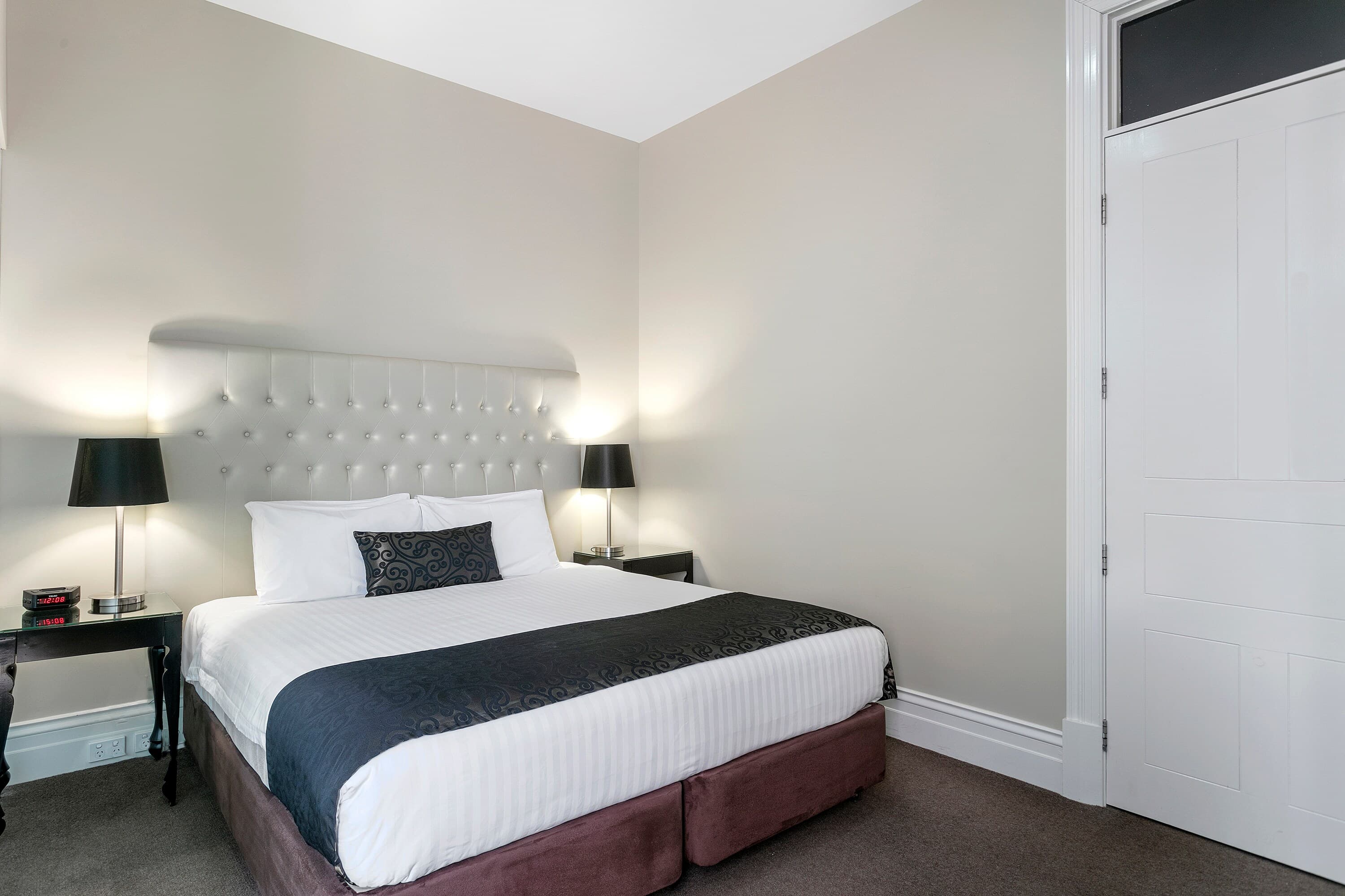 Quality Inn The George Hotel Ballarat - Image 3