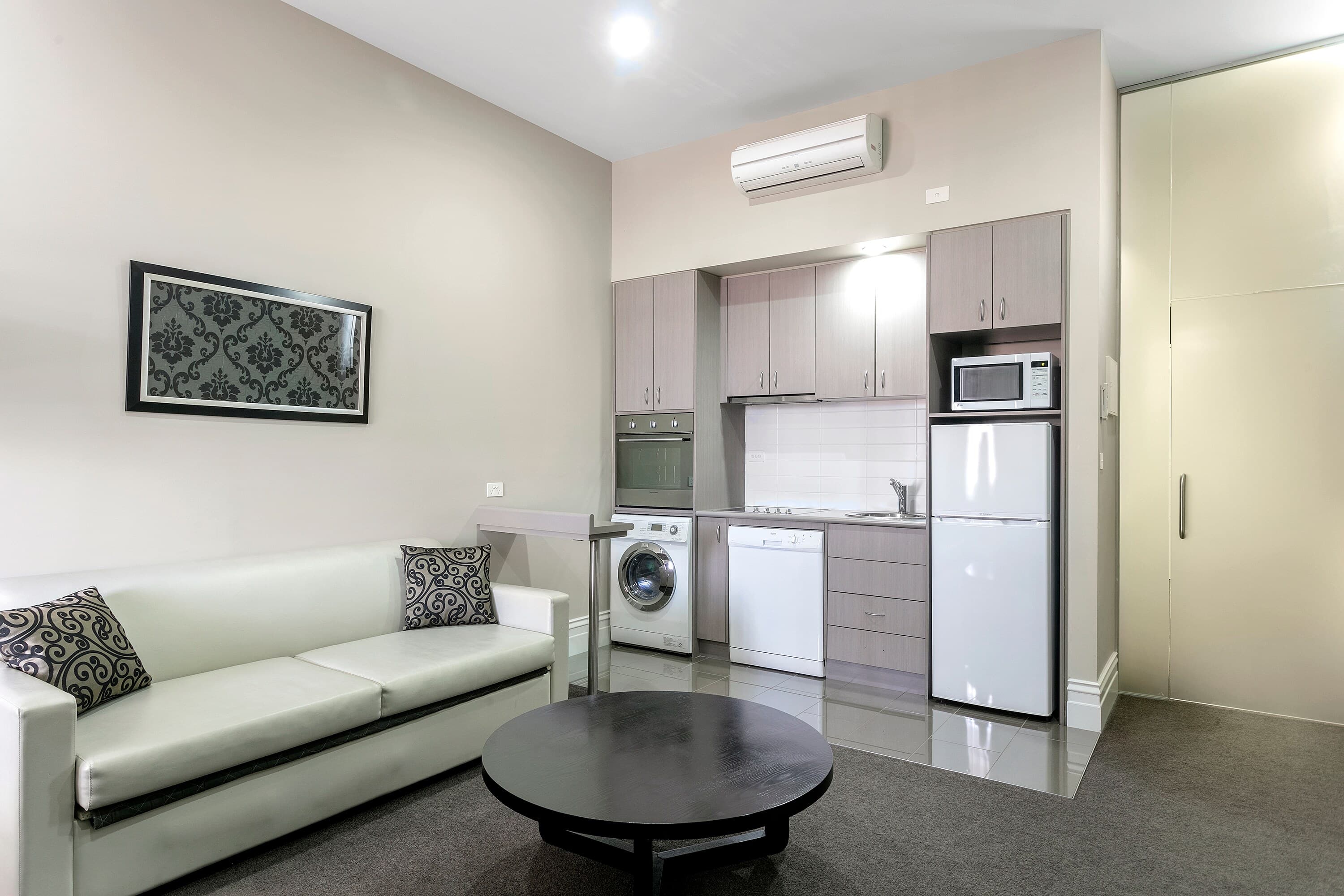 Quality Inn The George Hotel Ballarat - Image 4