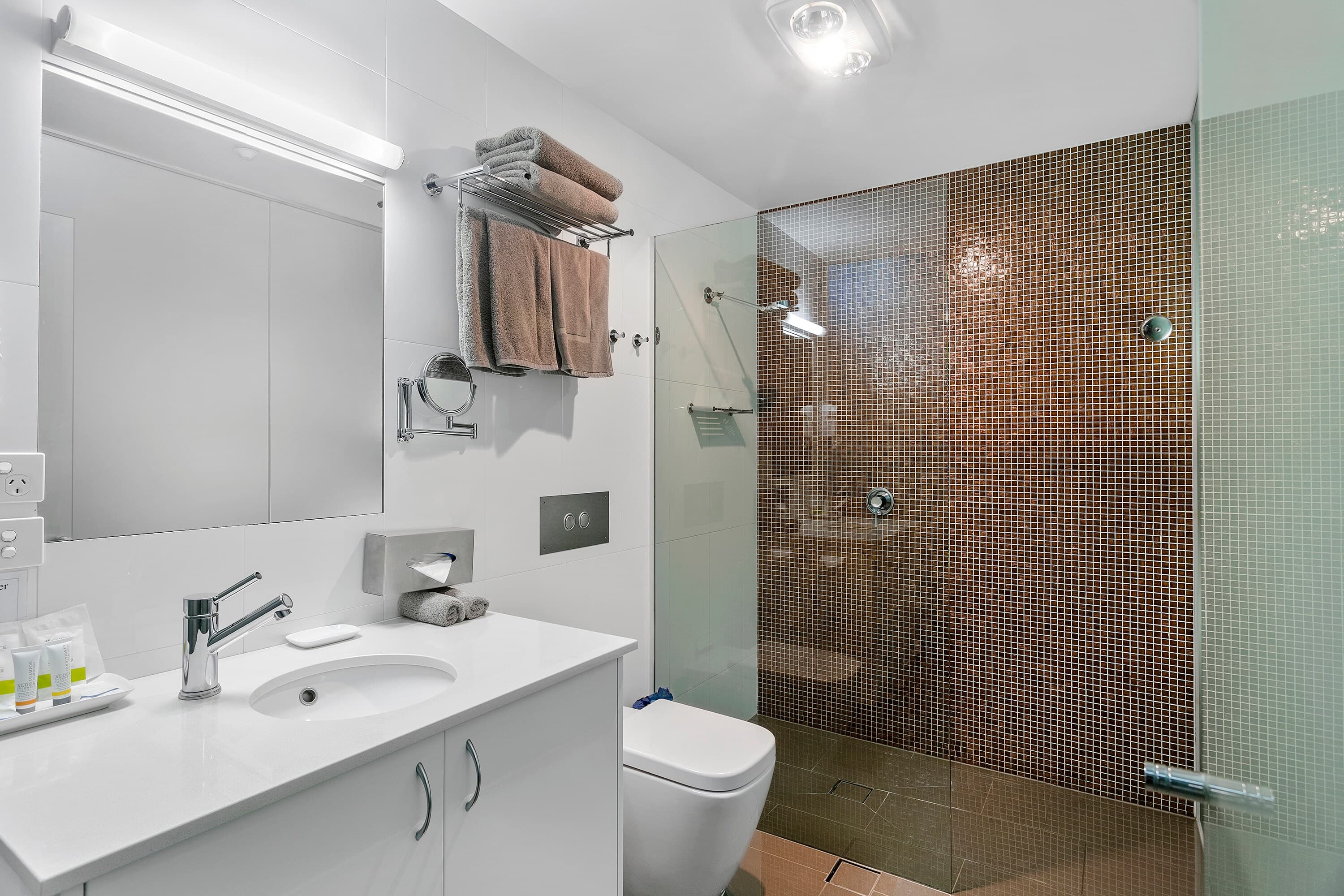 Quality Inn The George Hotel Ballarat - Image 2