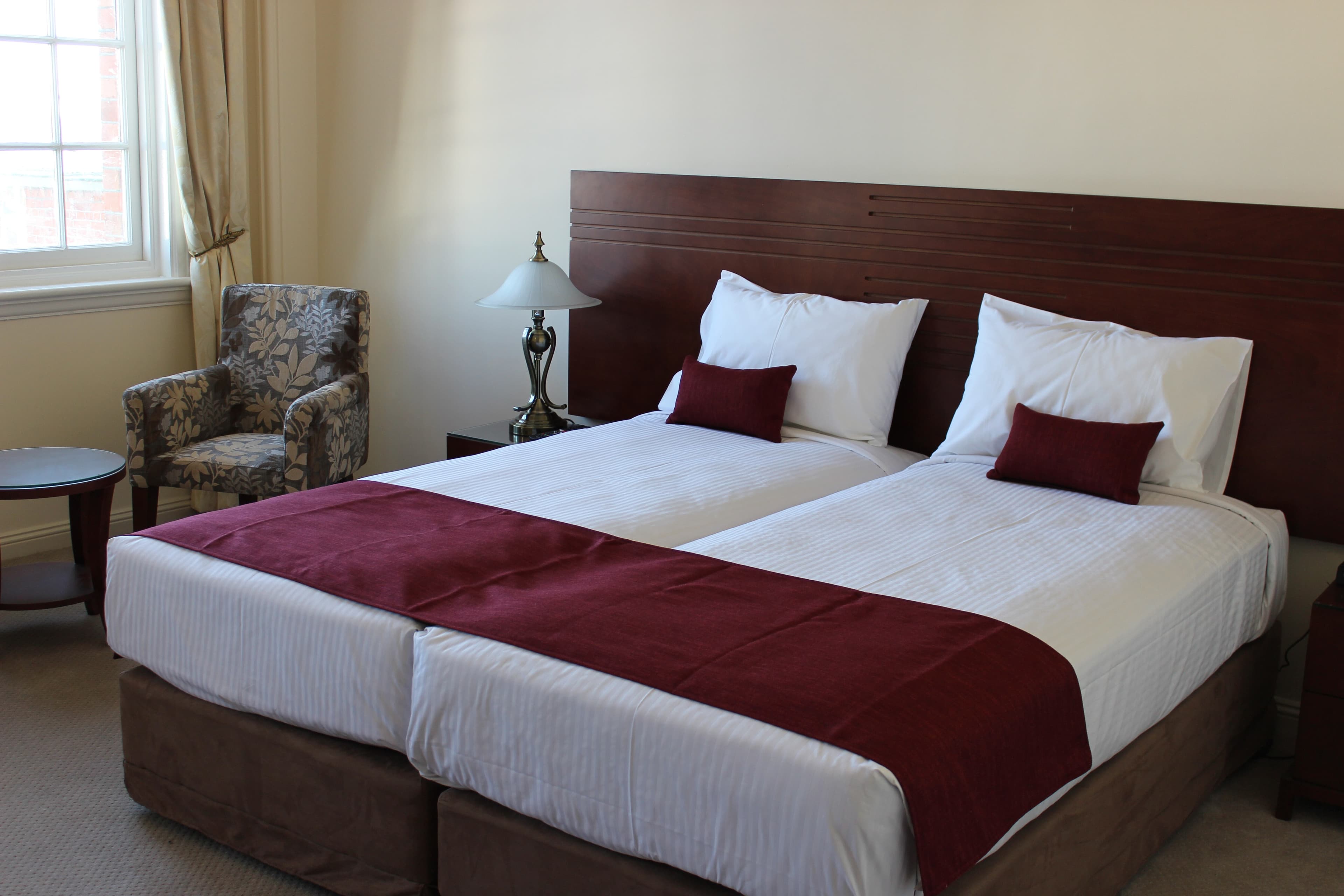 Quality Hotel Regent Rockhampton - Image 2