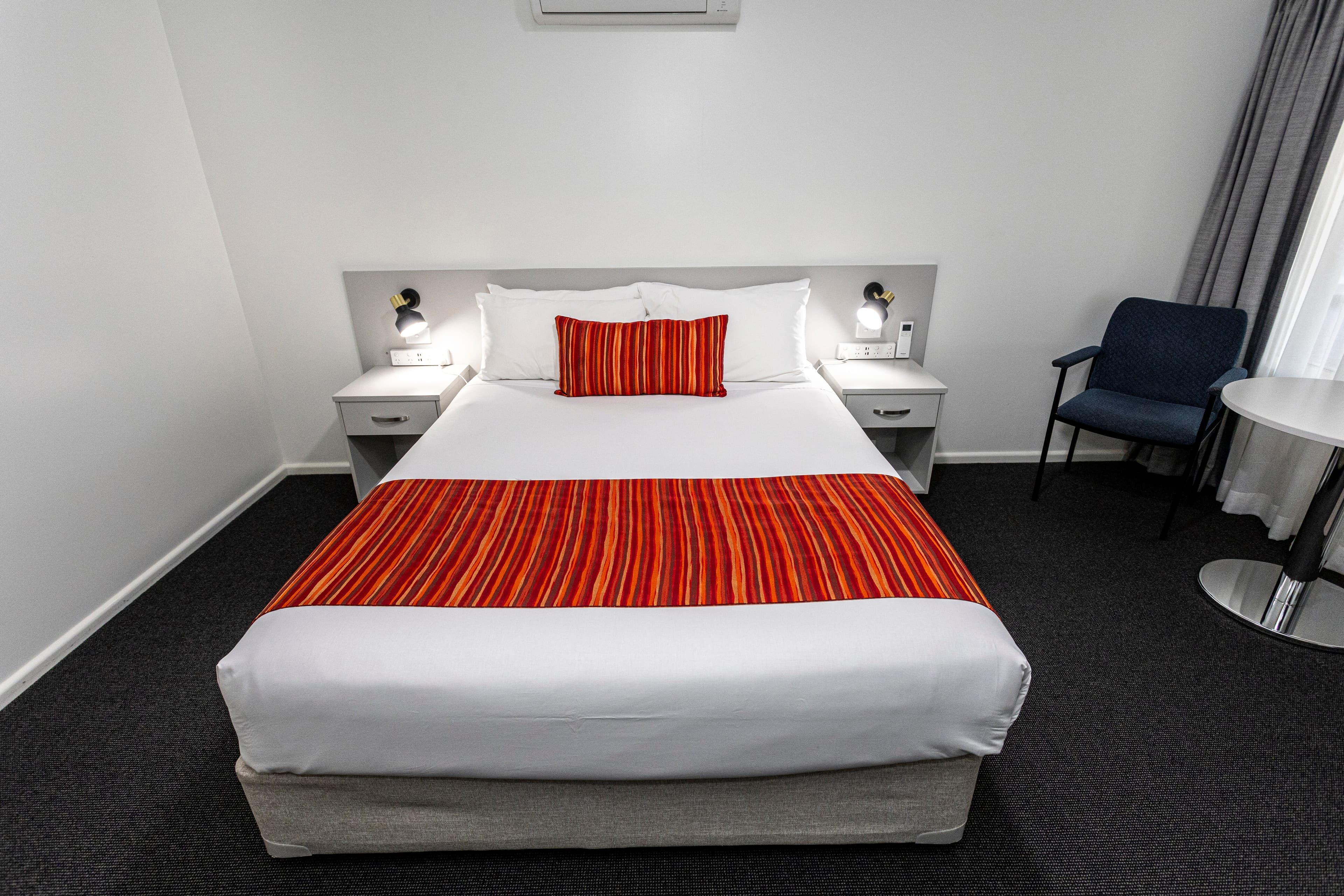Econo Lodge Alabaster — 30