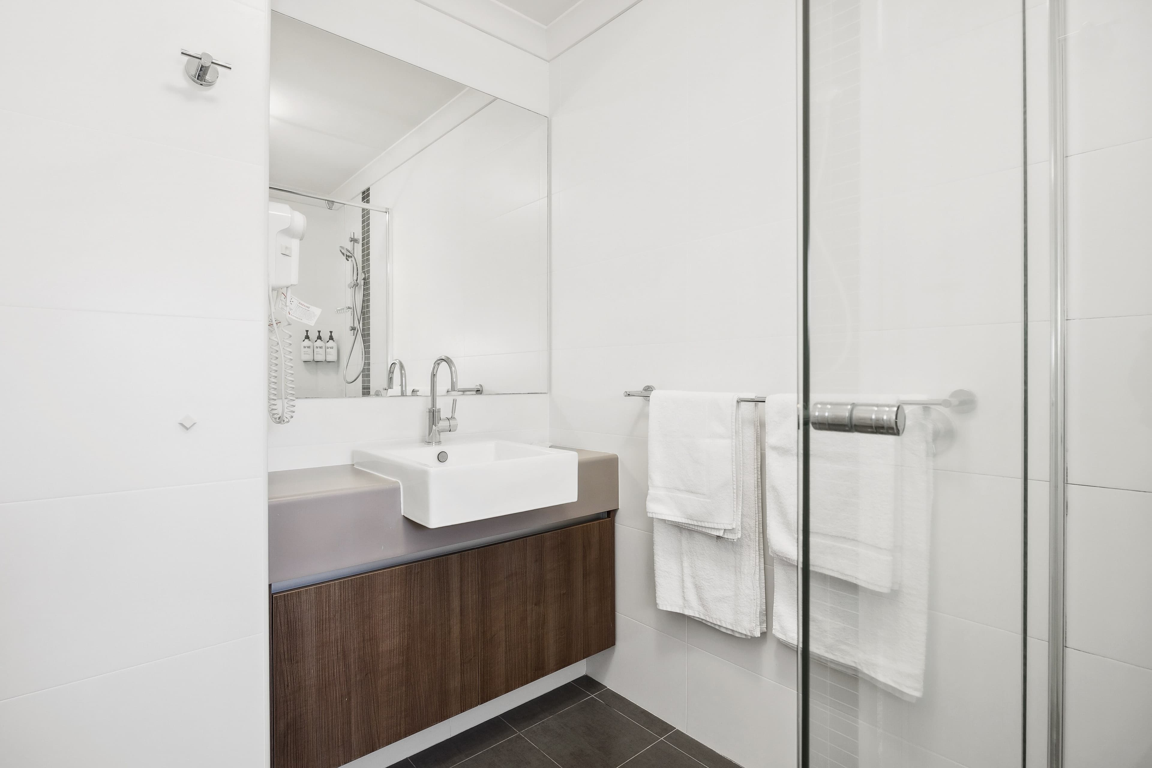 Quality Hotel Bayswater — 11