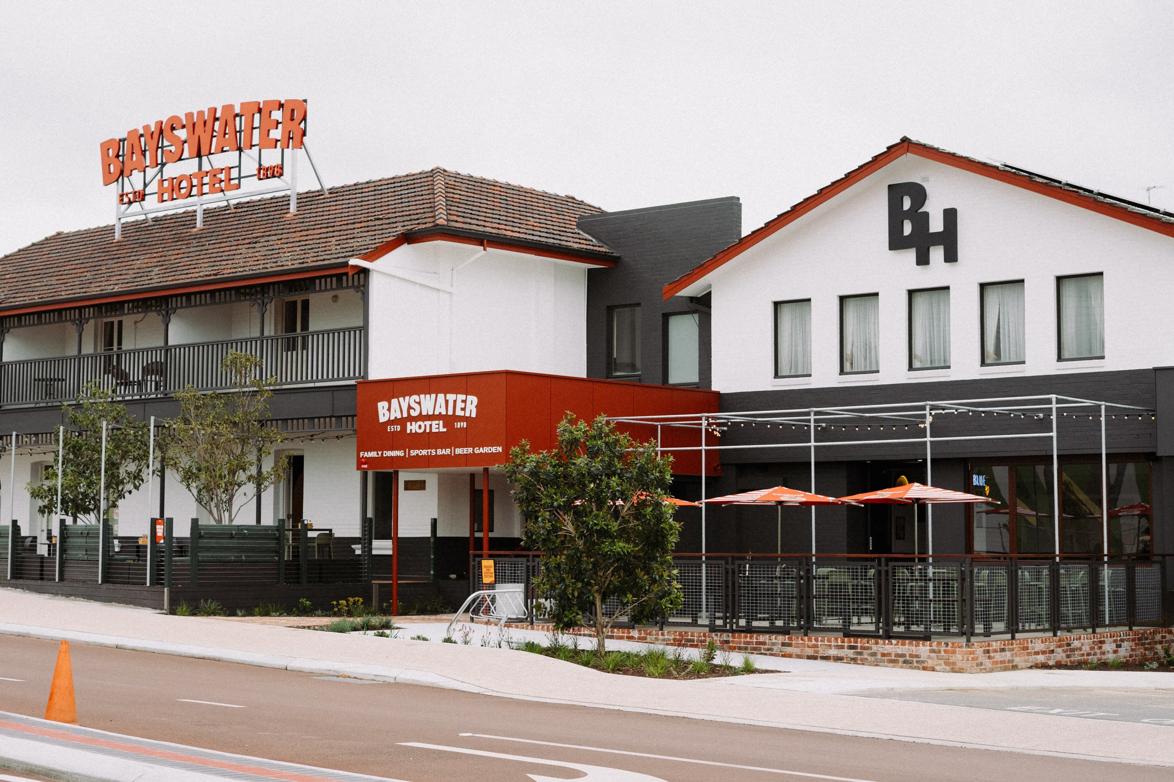 Quality Hotel Bayswater - Image 1