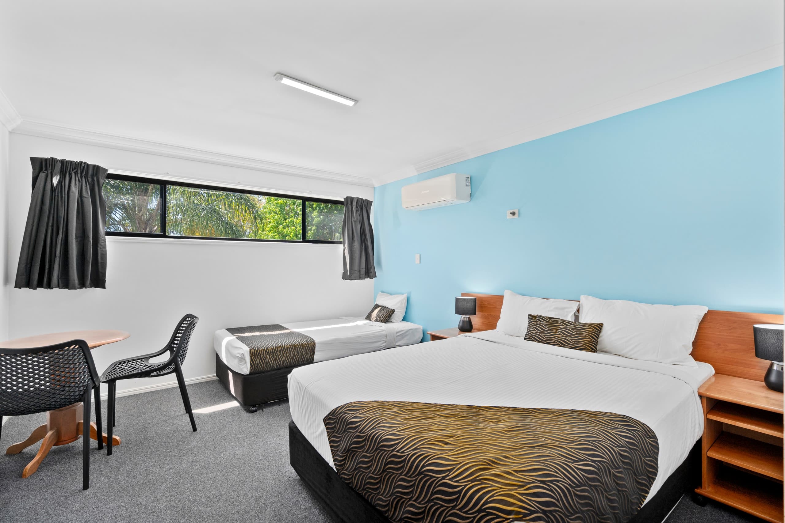 Econo Lodge Waterford — 22