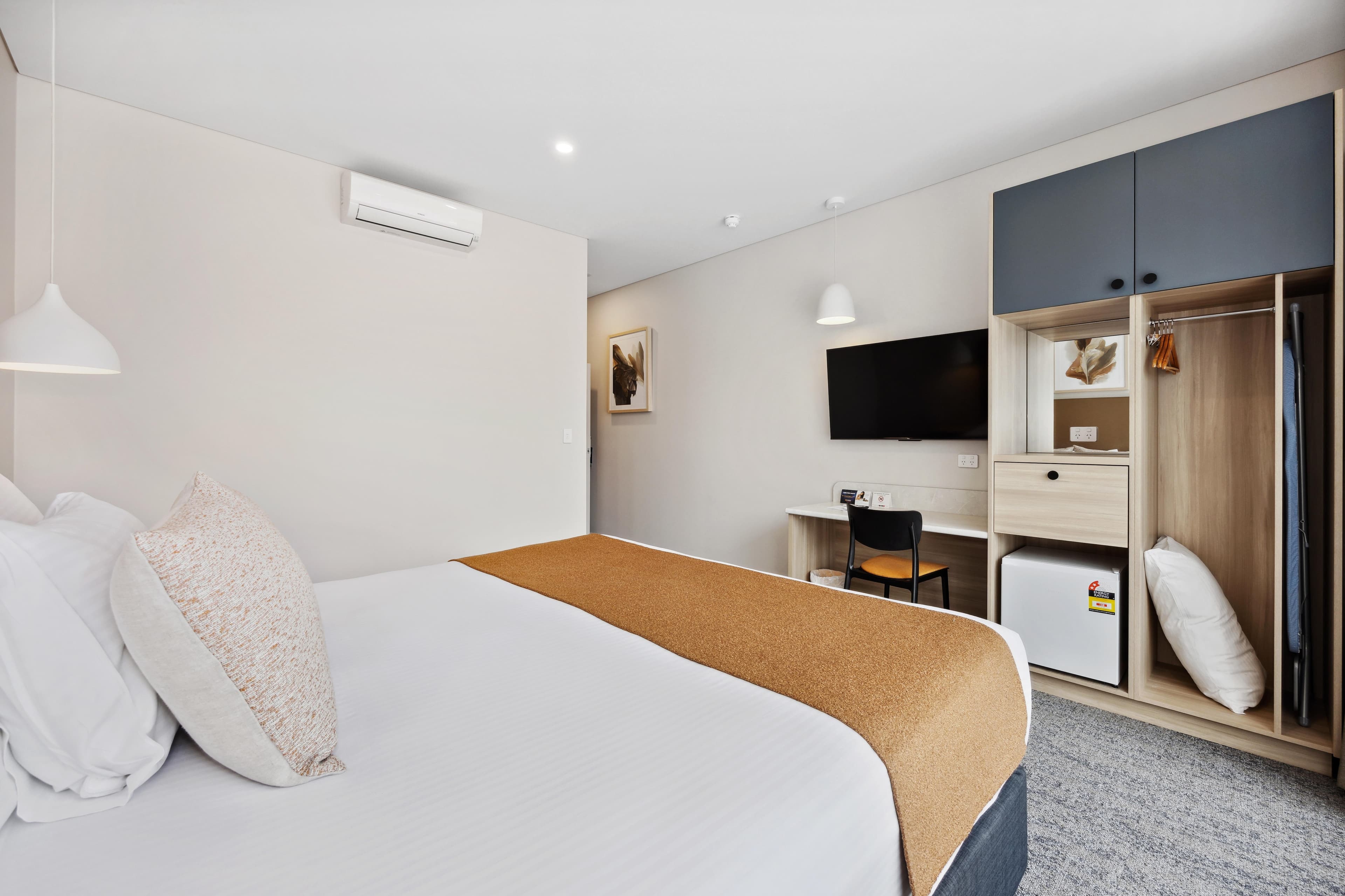 Comfort Inn Regal Park — 12