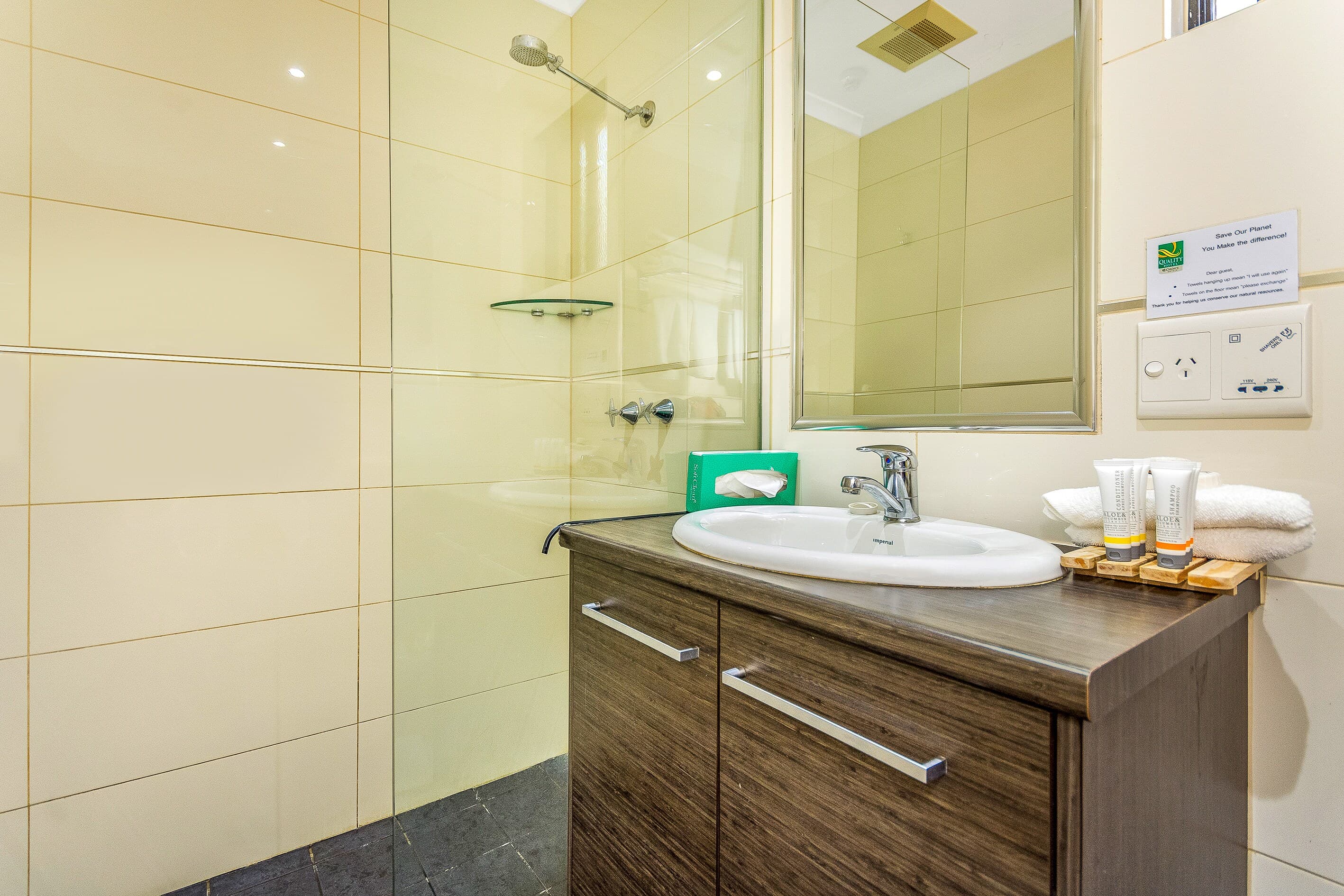 Quality Hotel Darwin Airport — 13
