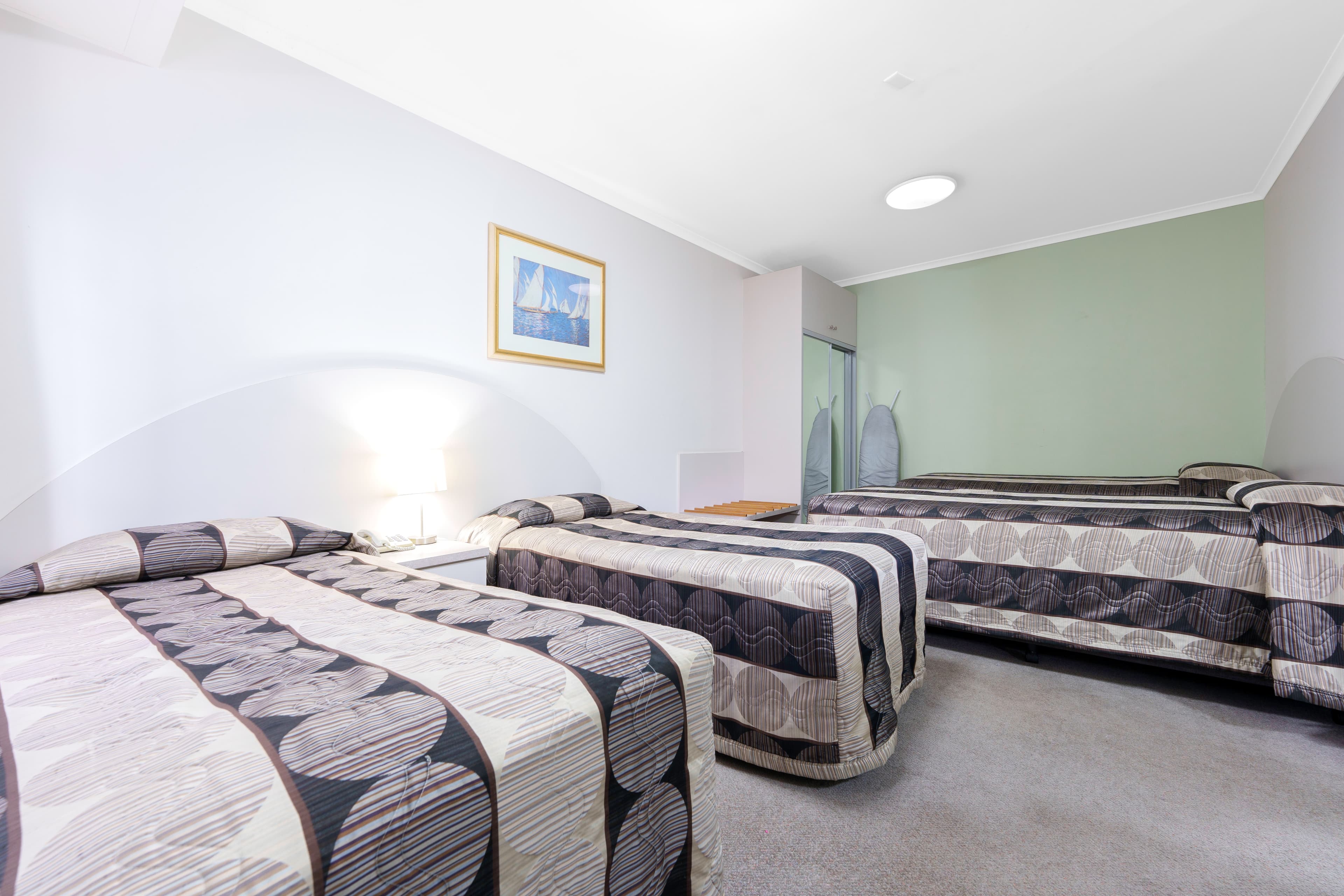 Comfort Inn & Suites Goodearth Perth - Image 2