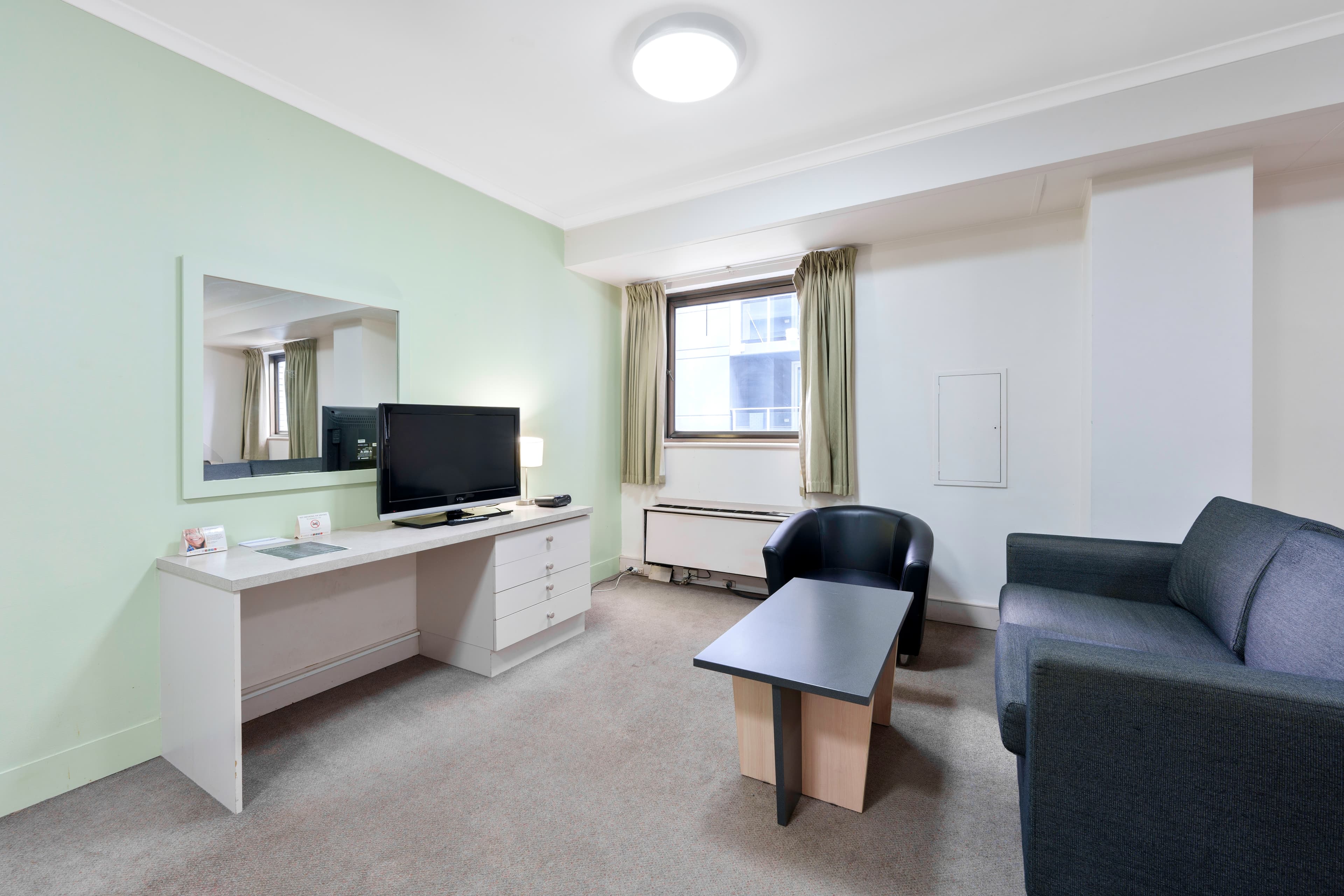 Comfort Inn & Suites Goodearth Perth - Image 4