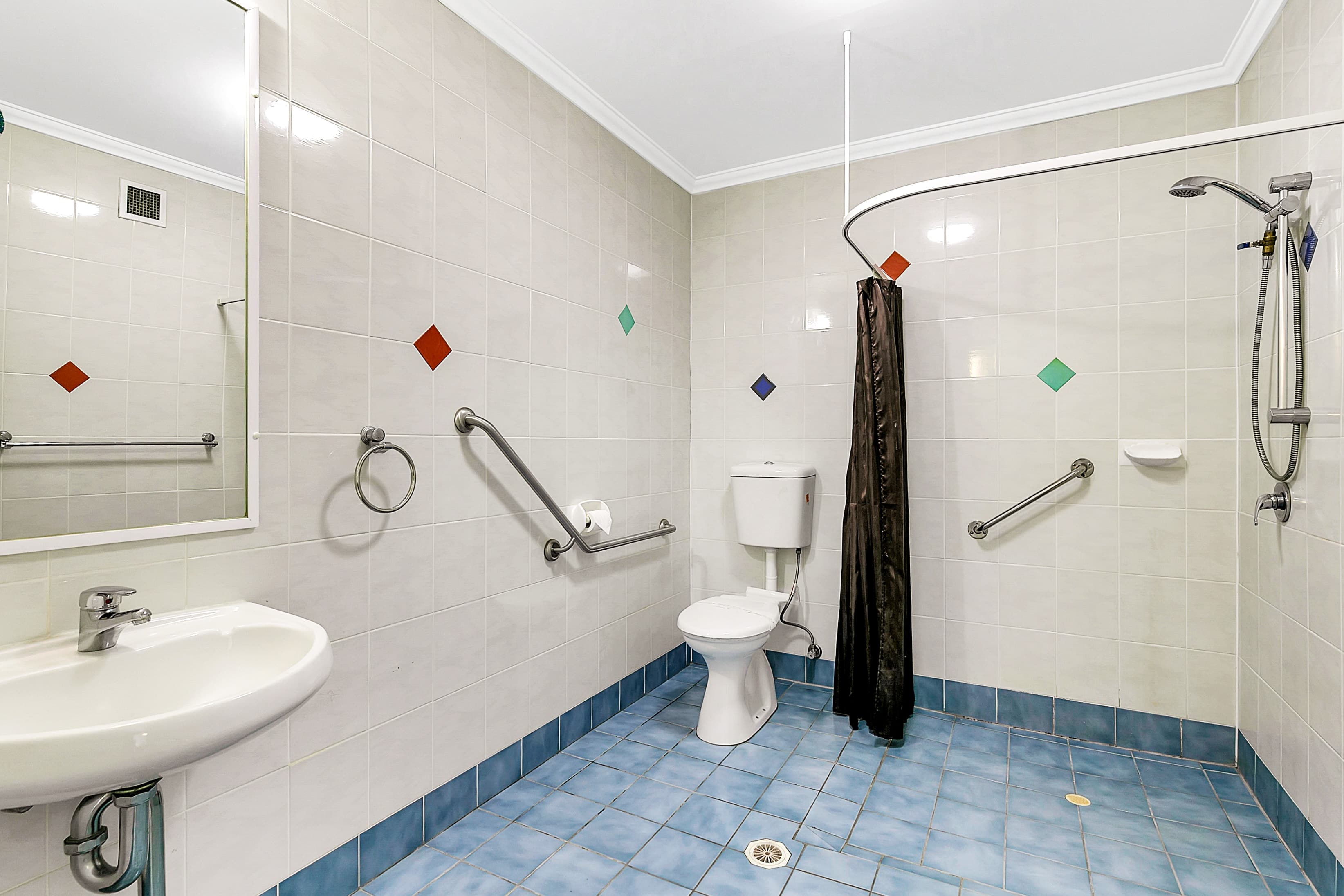Comfort Hotel Pacific Cleveland — 18