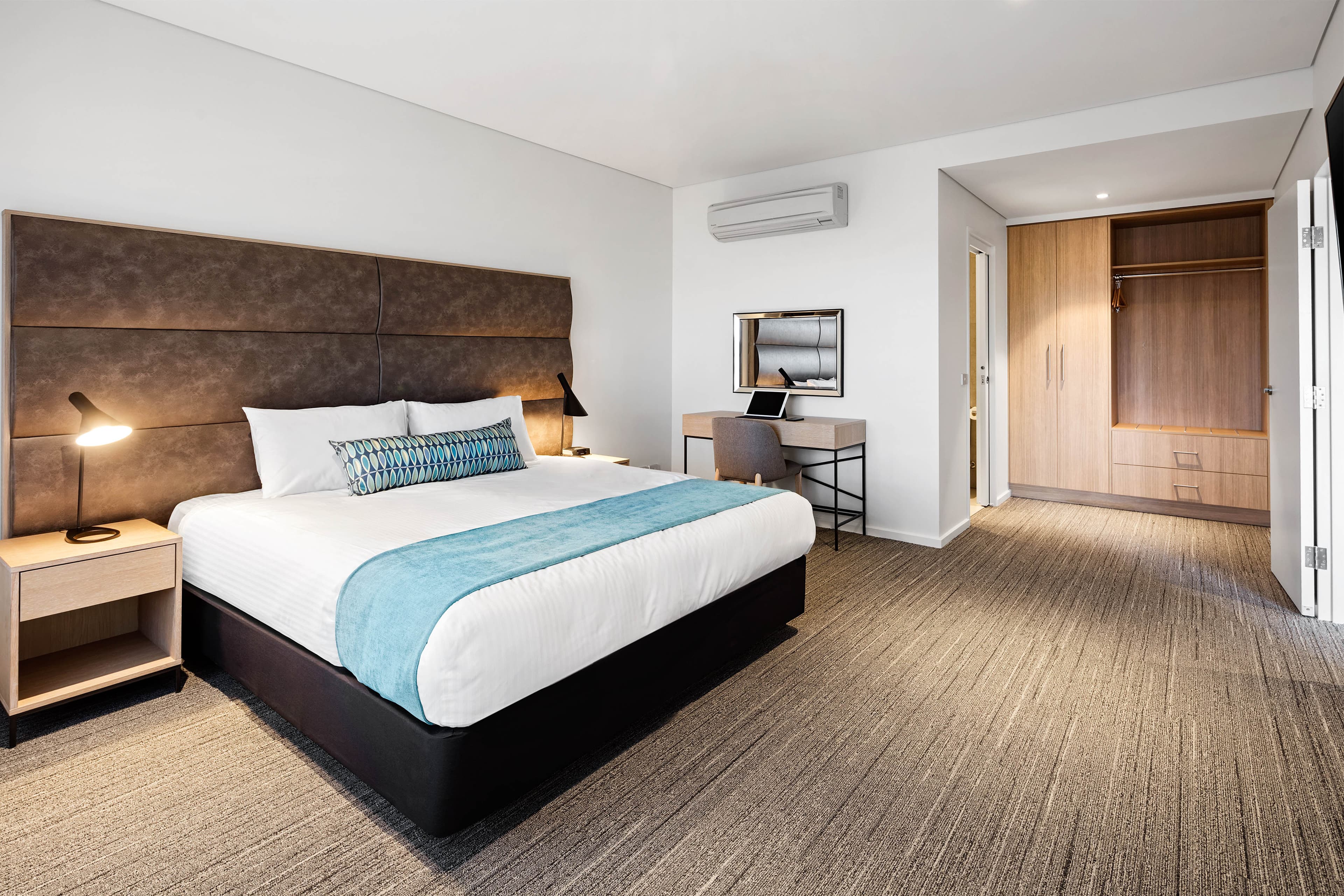 Quality Hotel Lakeside — 24