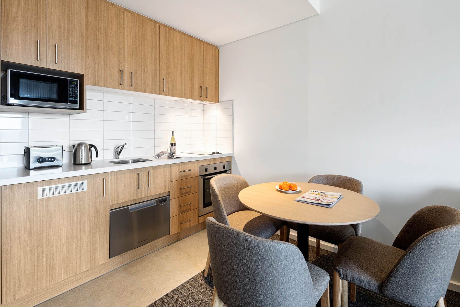 Quality Hotel Lakeside — 4