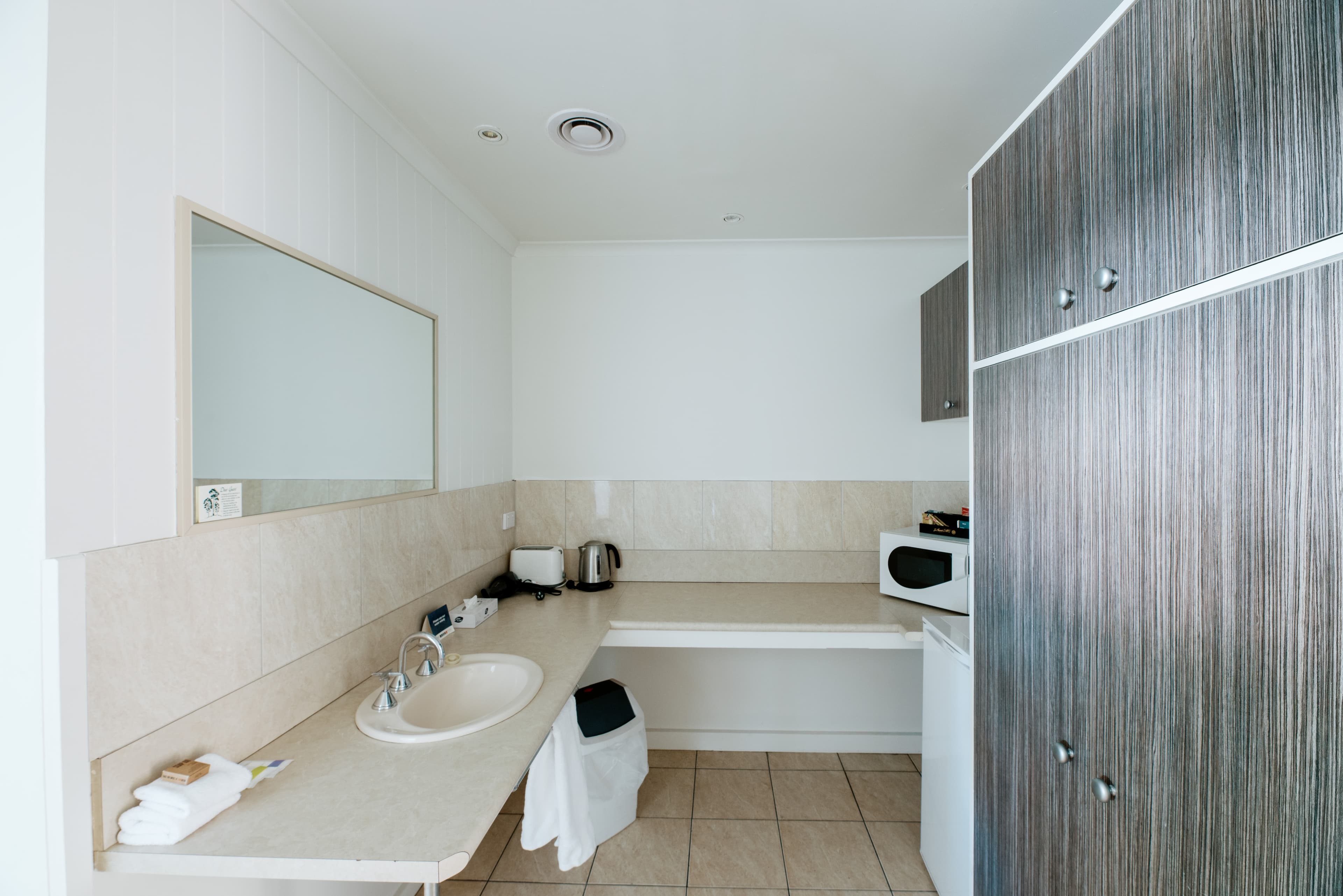 Quality Hotel Lakeside — 19