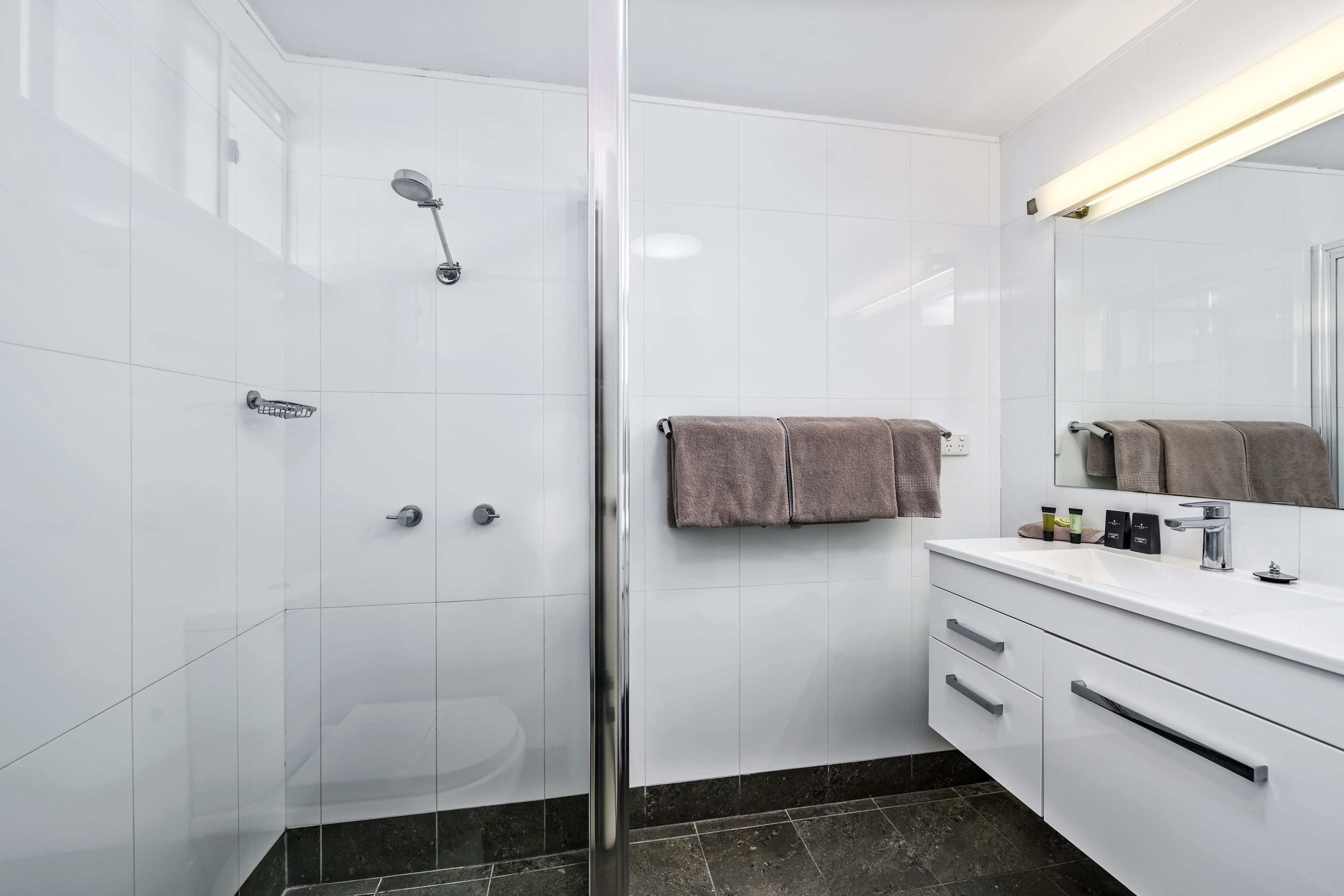 Quality Inn Ashby House Tamworth - Image 4