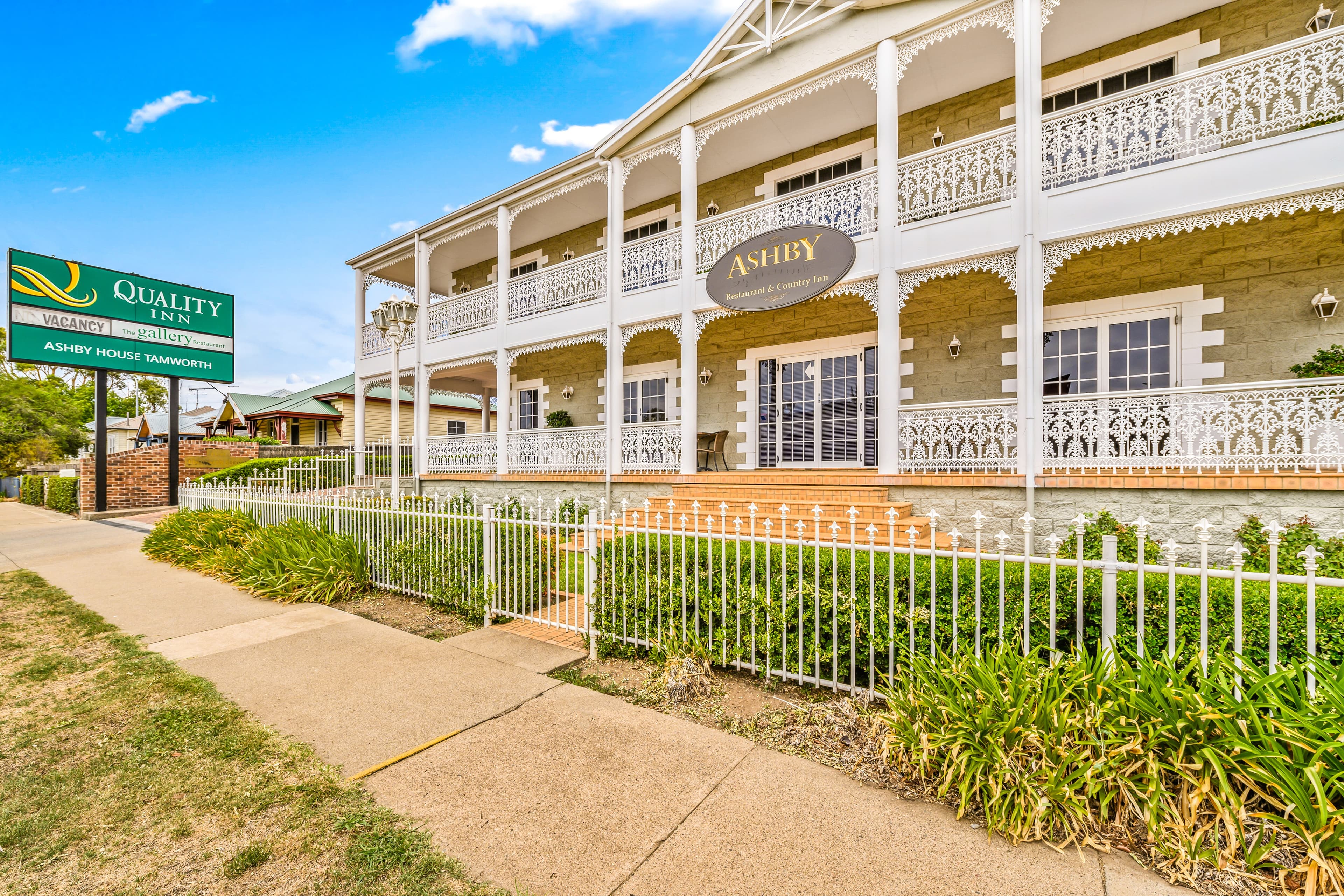 Quality Inn Ashby House Tamworth - Image 1