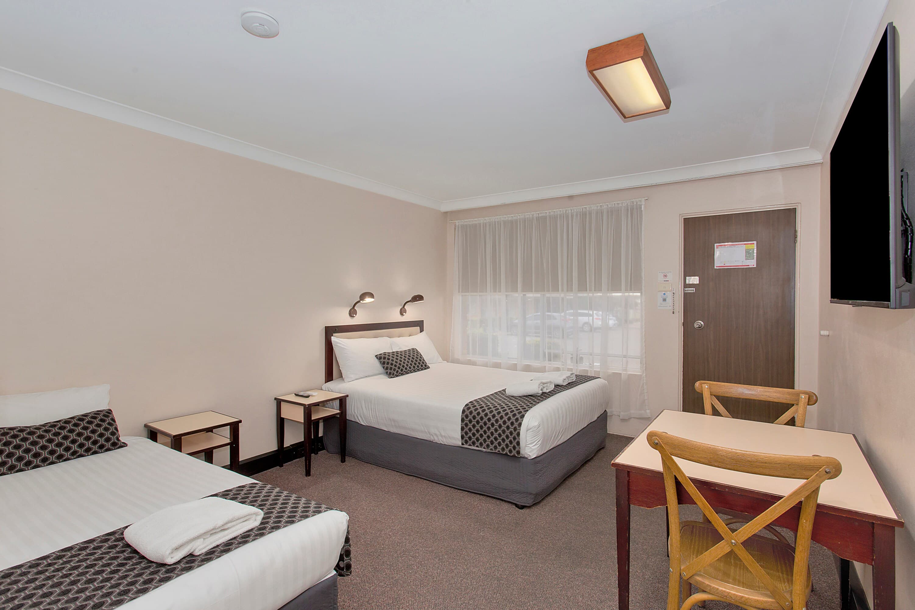 Econo Lodge Savannah Park Tamworth — 9