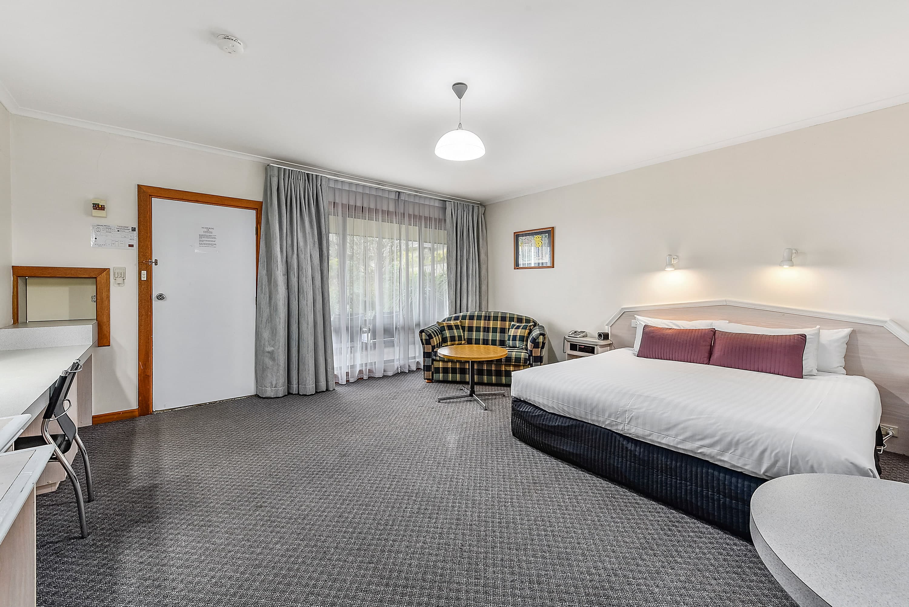 Comfort Inn The Lakes — 6