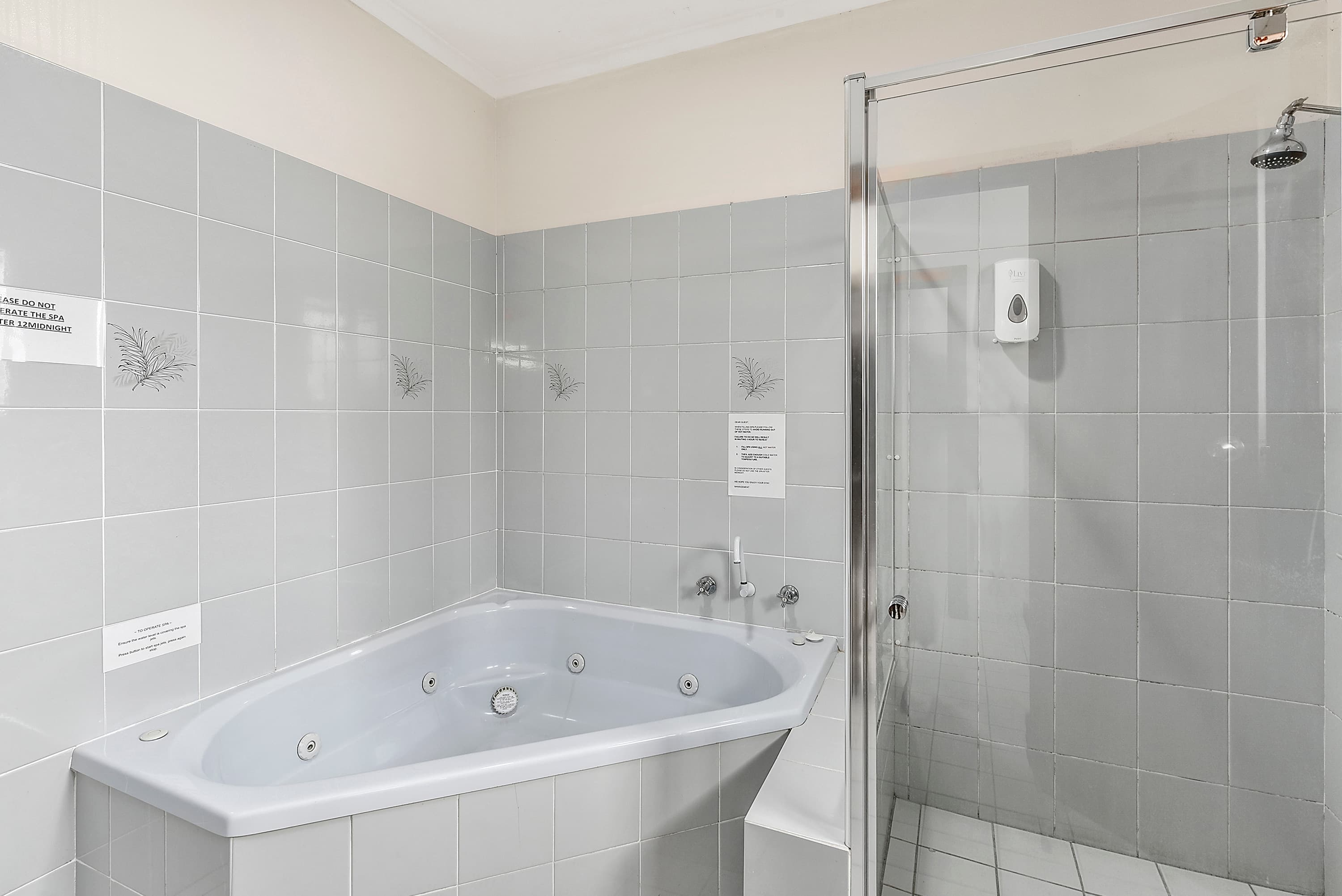 Comfort Inn The Lakes — 8