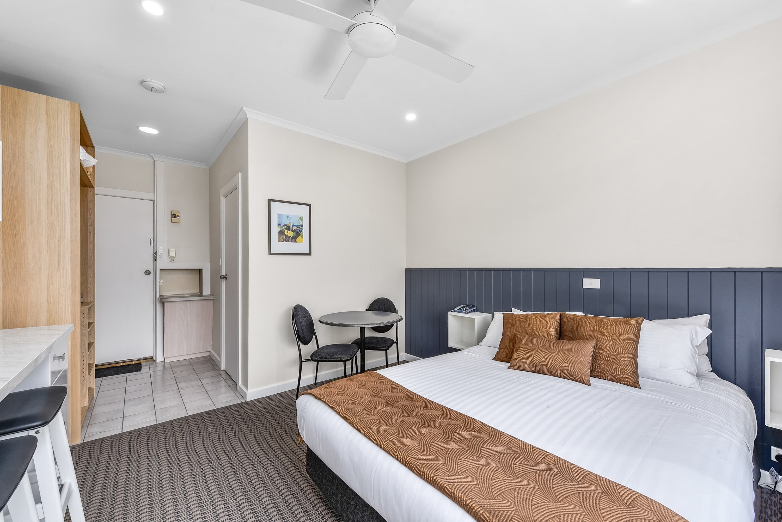 Comfort Inn The Lakes — 10
