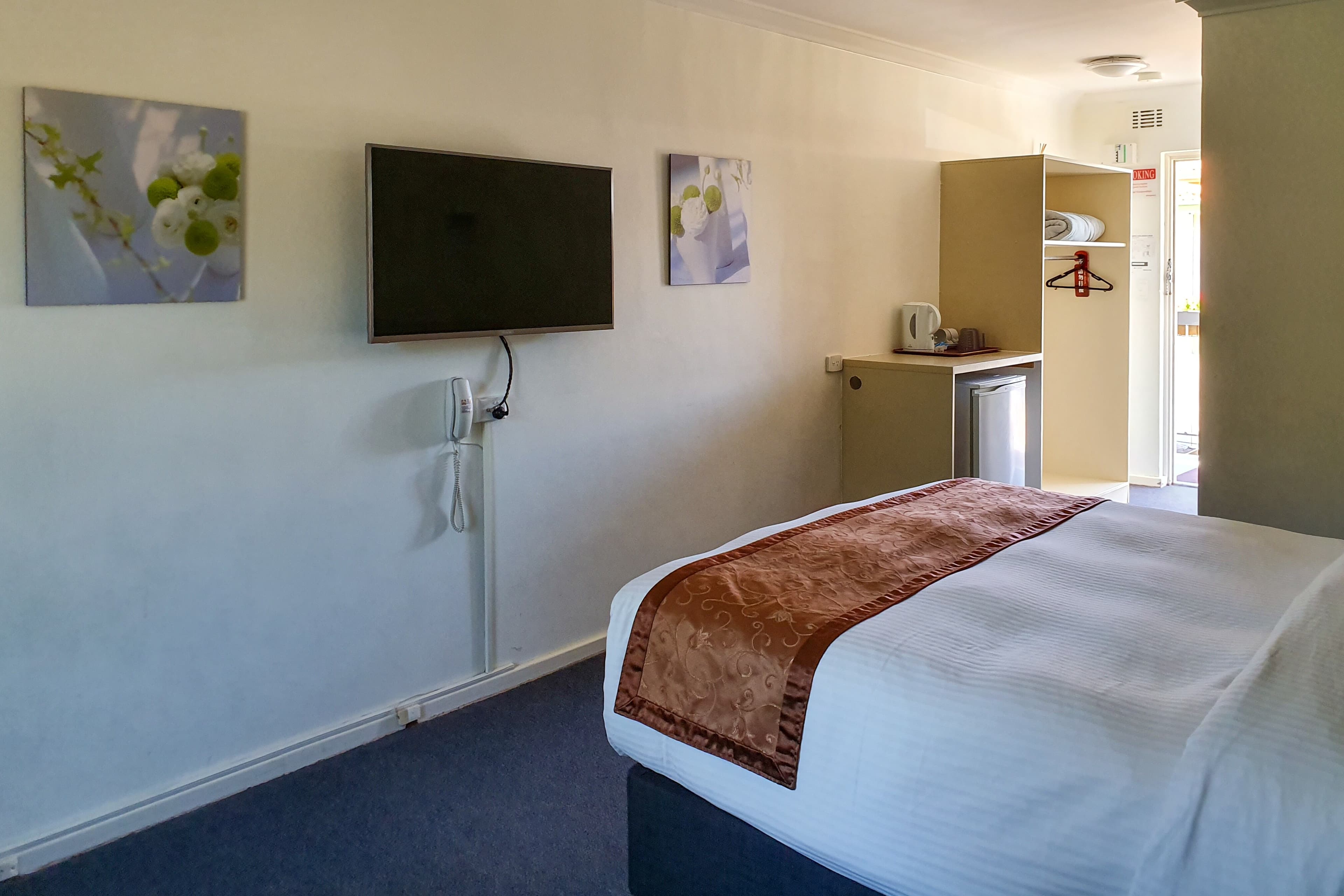 Econo Lodge Rivervale - Image 1