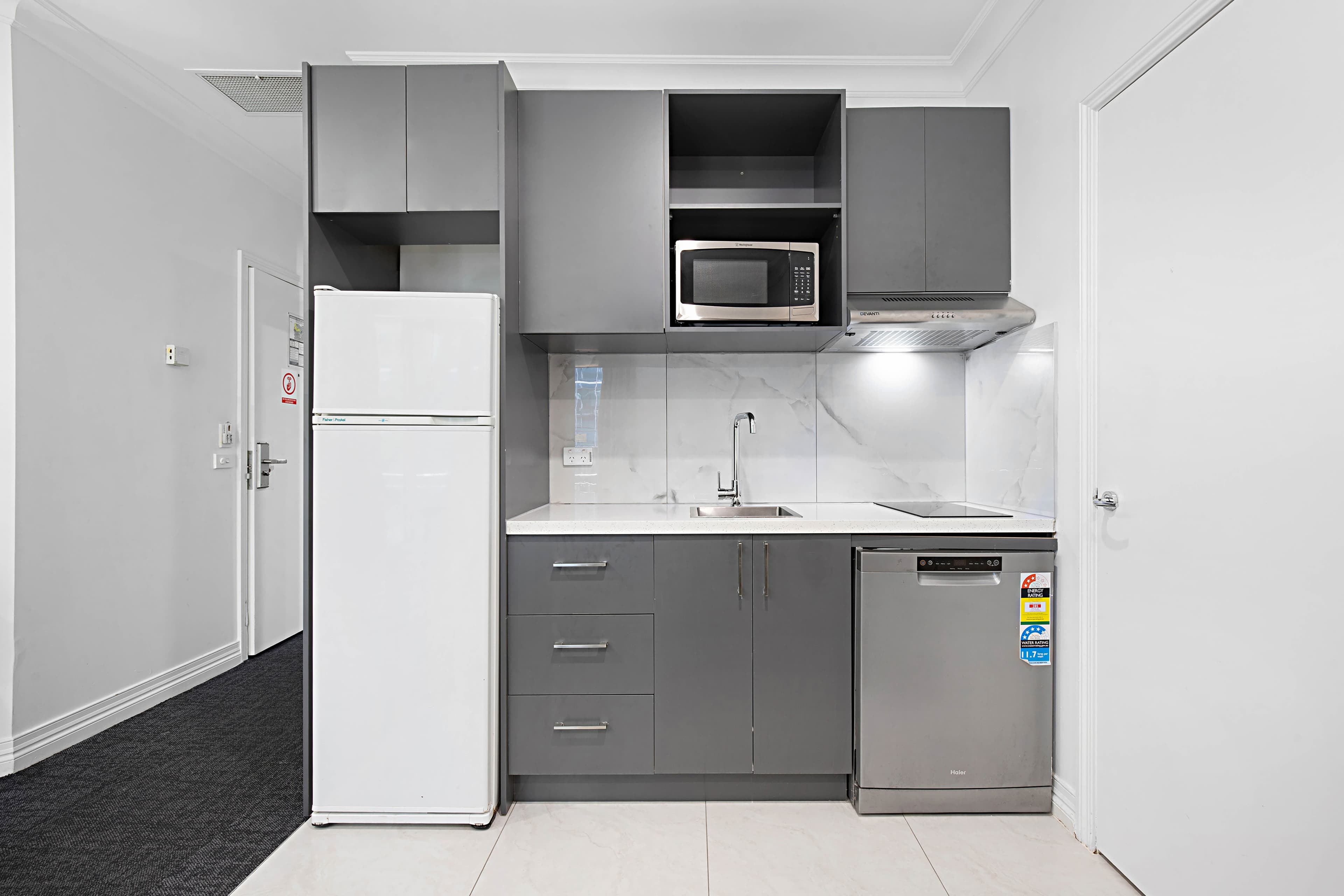 Comfort Apartments Melbourne Central — 32