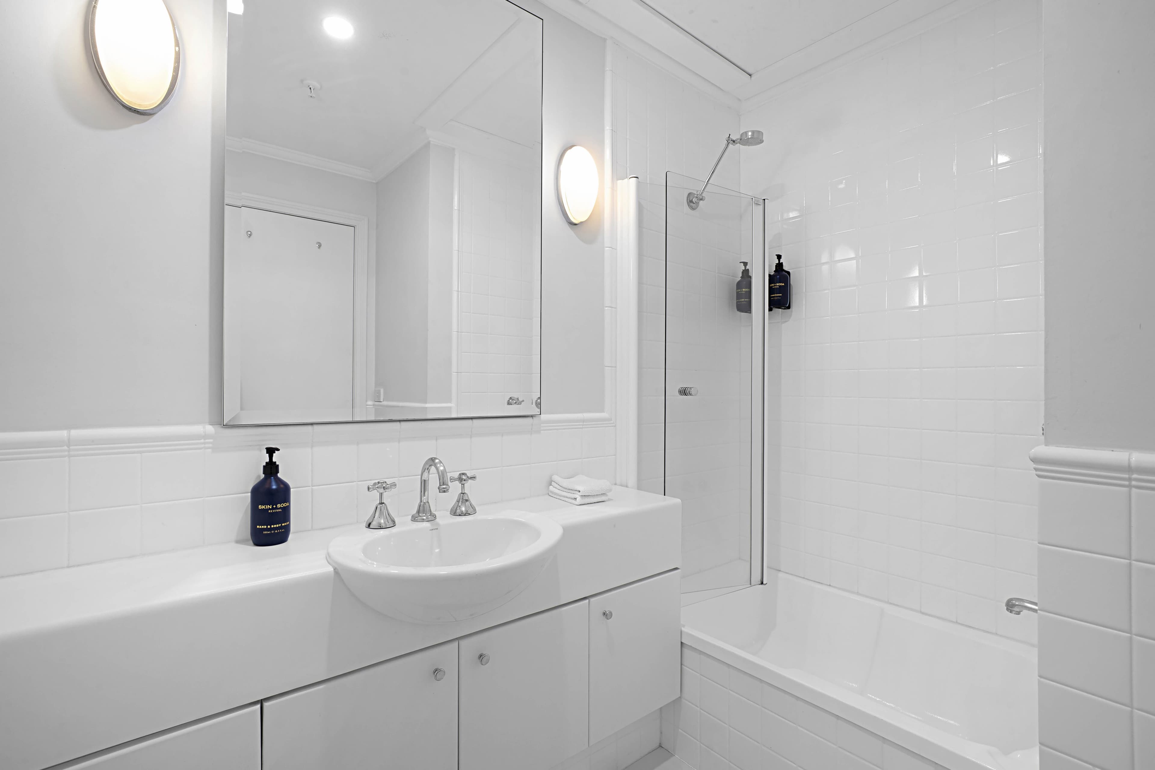 Comfort Apartments Melbourne Central — 45