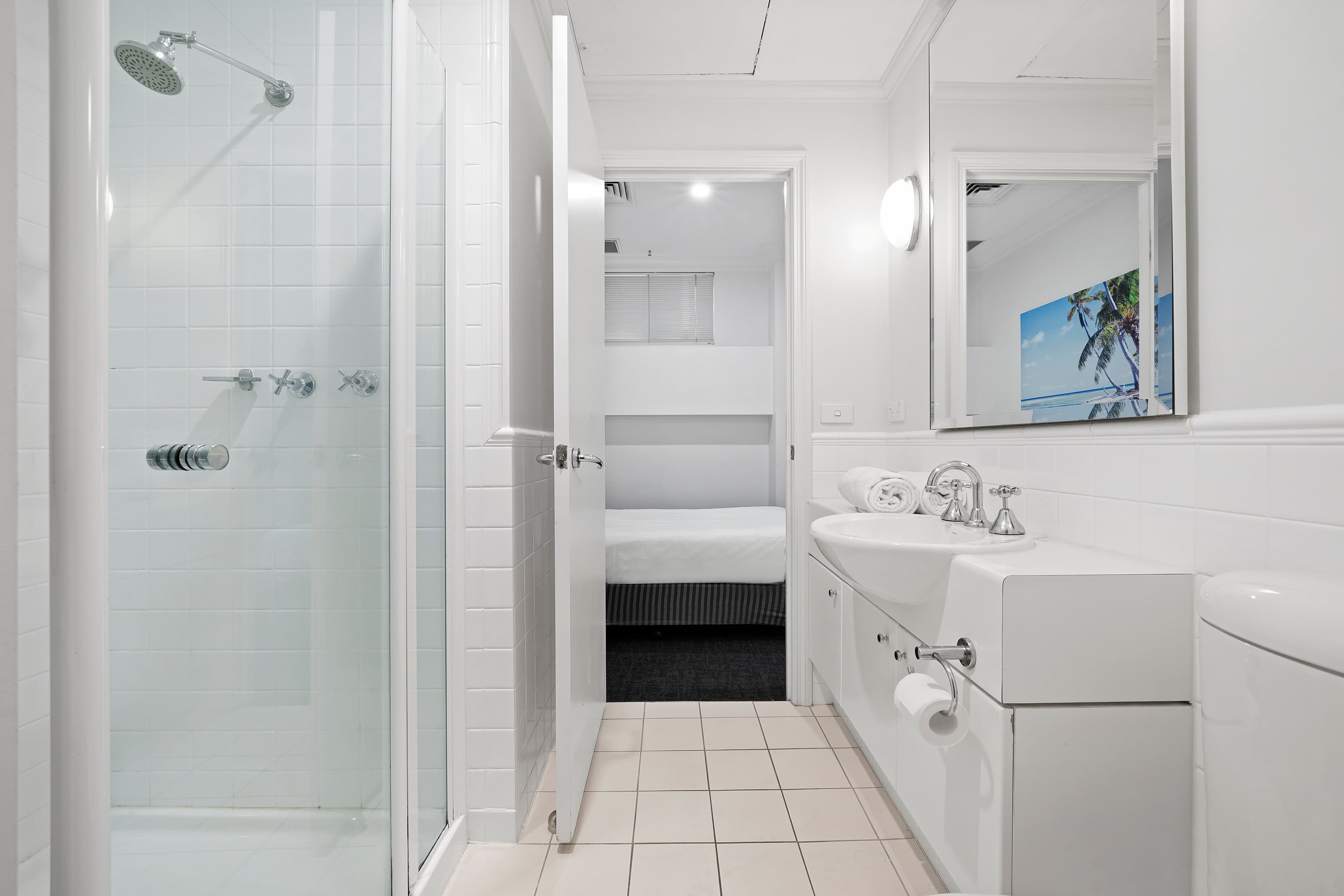 Comfort Apartments Melbourne Central — 61