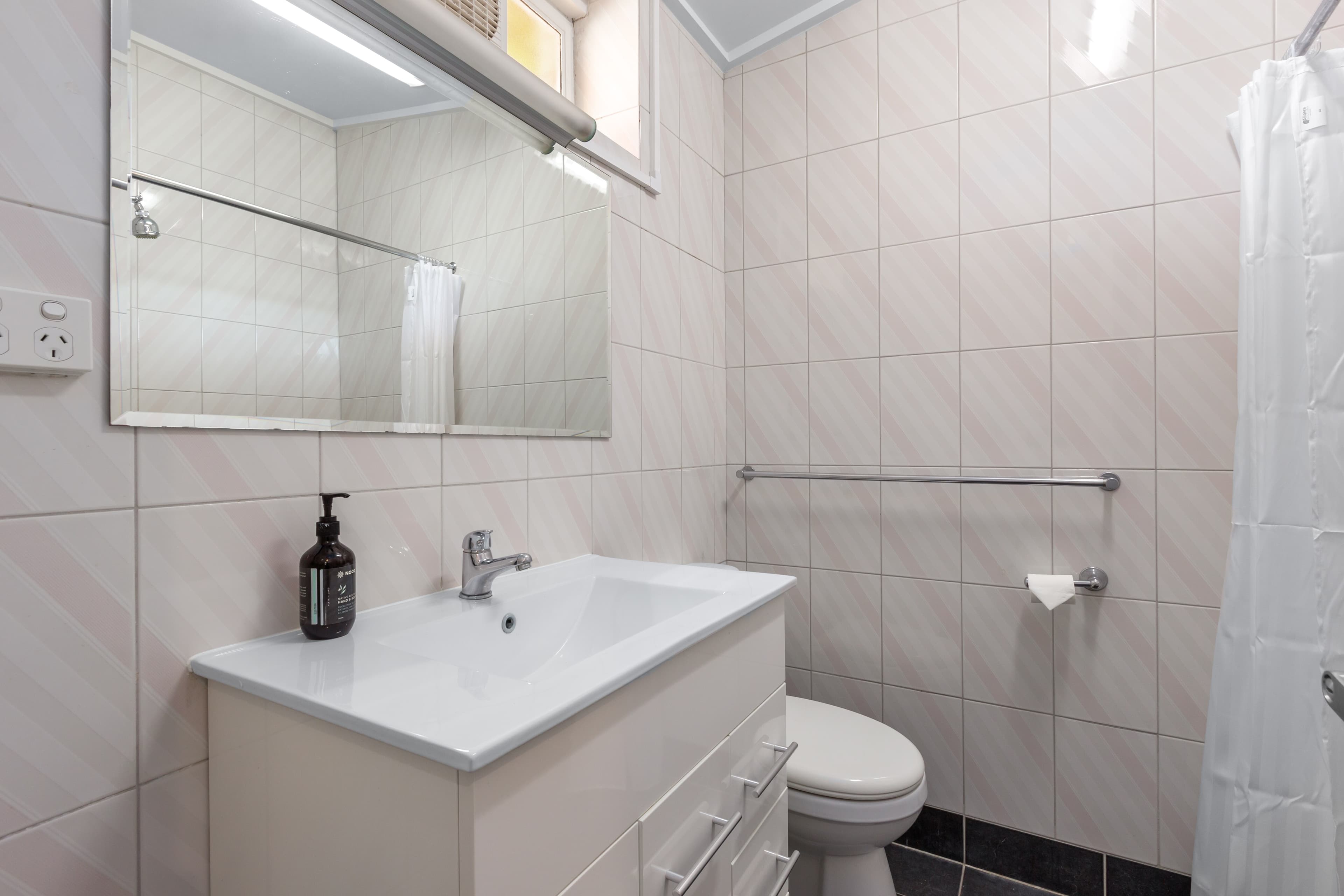 Econo Lodge East Adelaide — 13