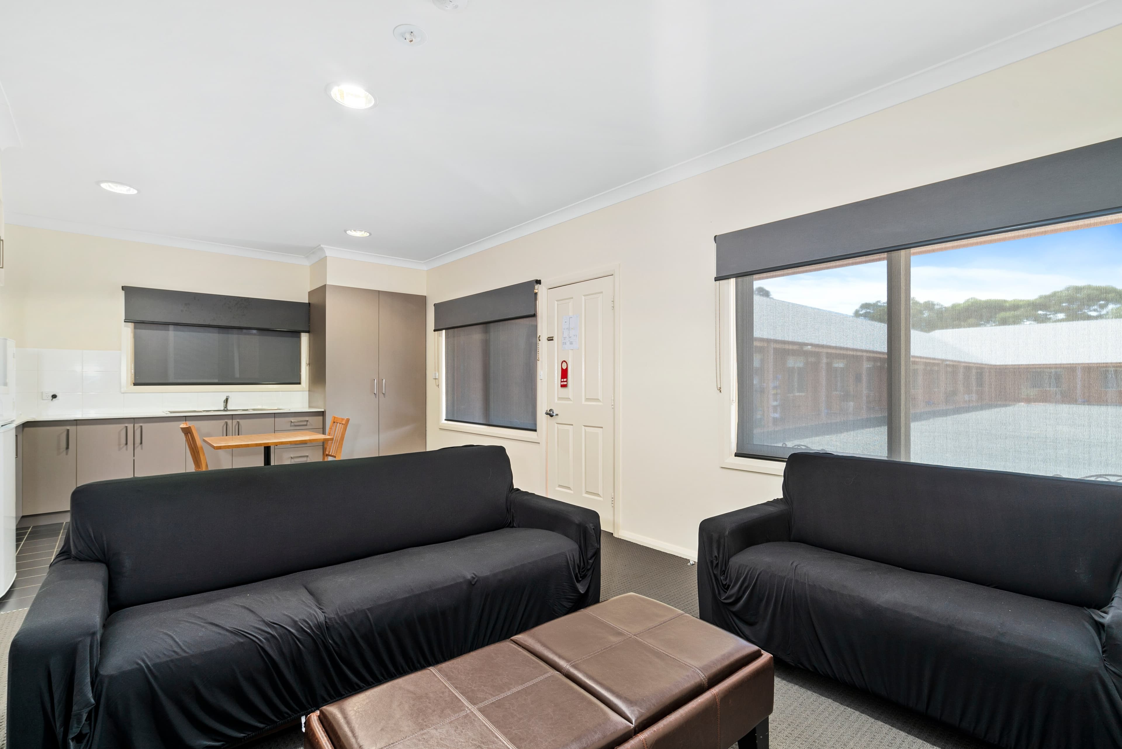 Comfort Inn Bishops Lodge - Image 3