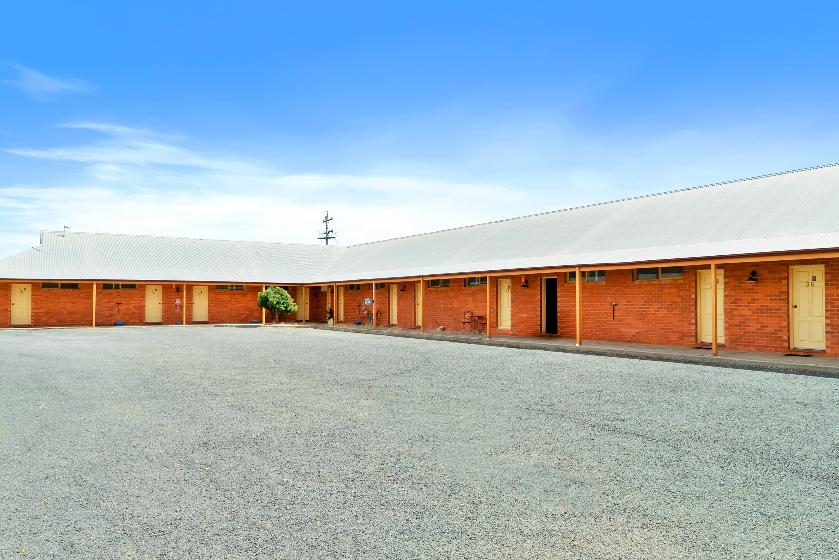 Comfort Inn Bishops Lodge - Image 1