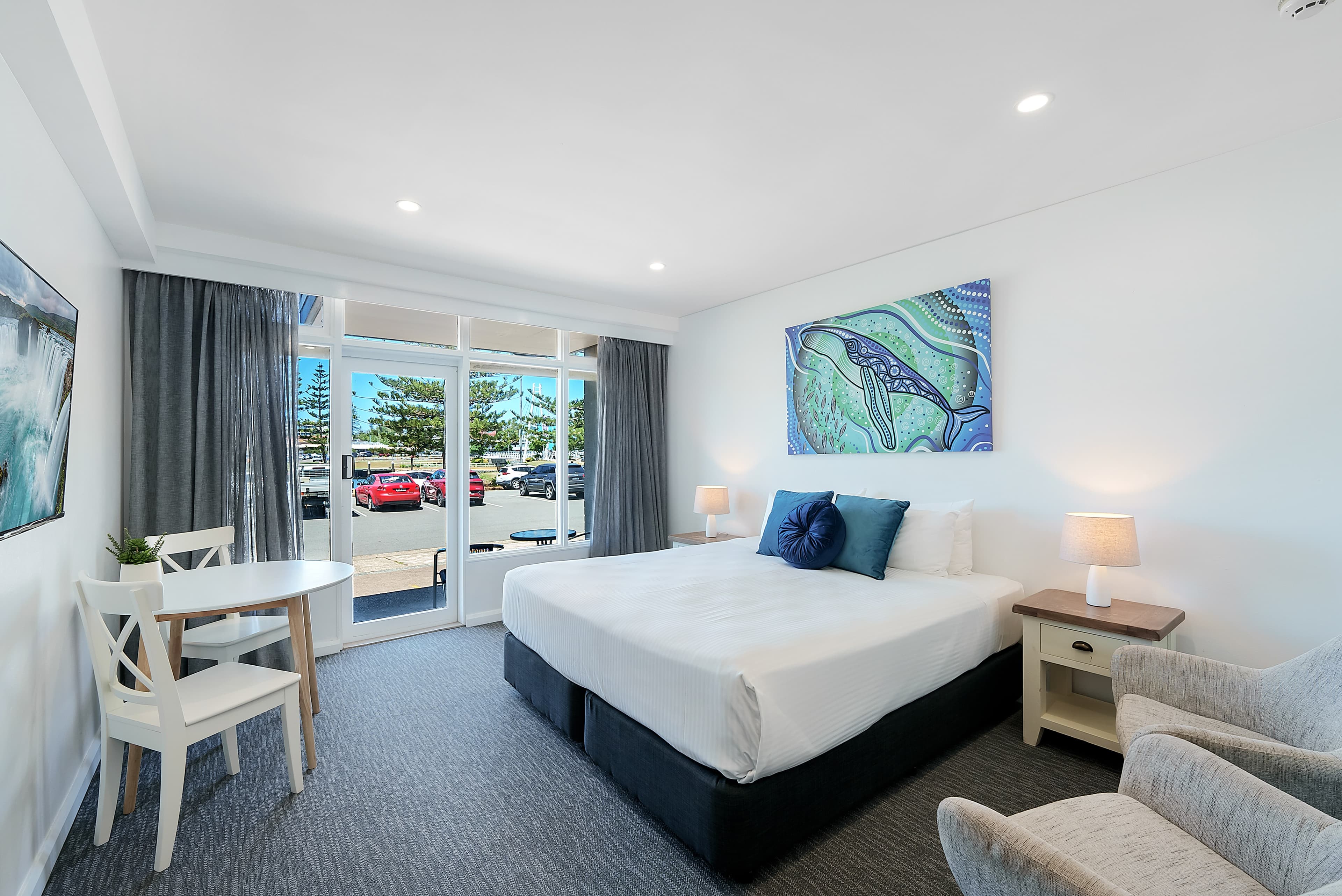 Comfort Resort Waters Edge - Image 2