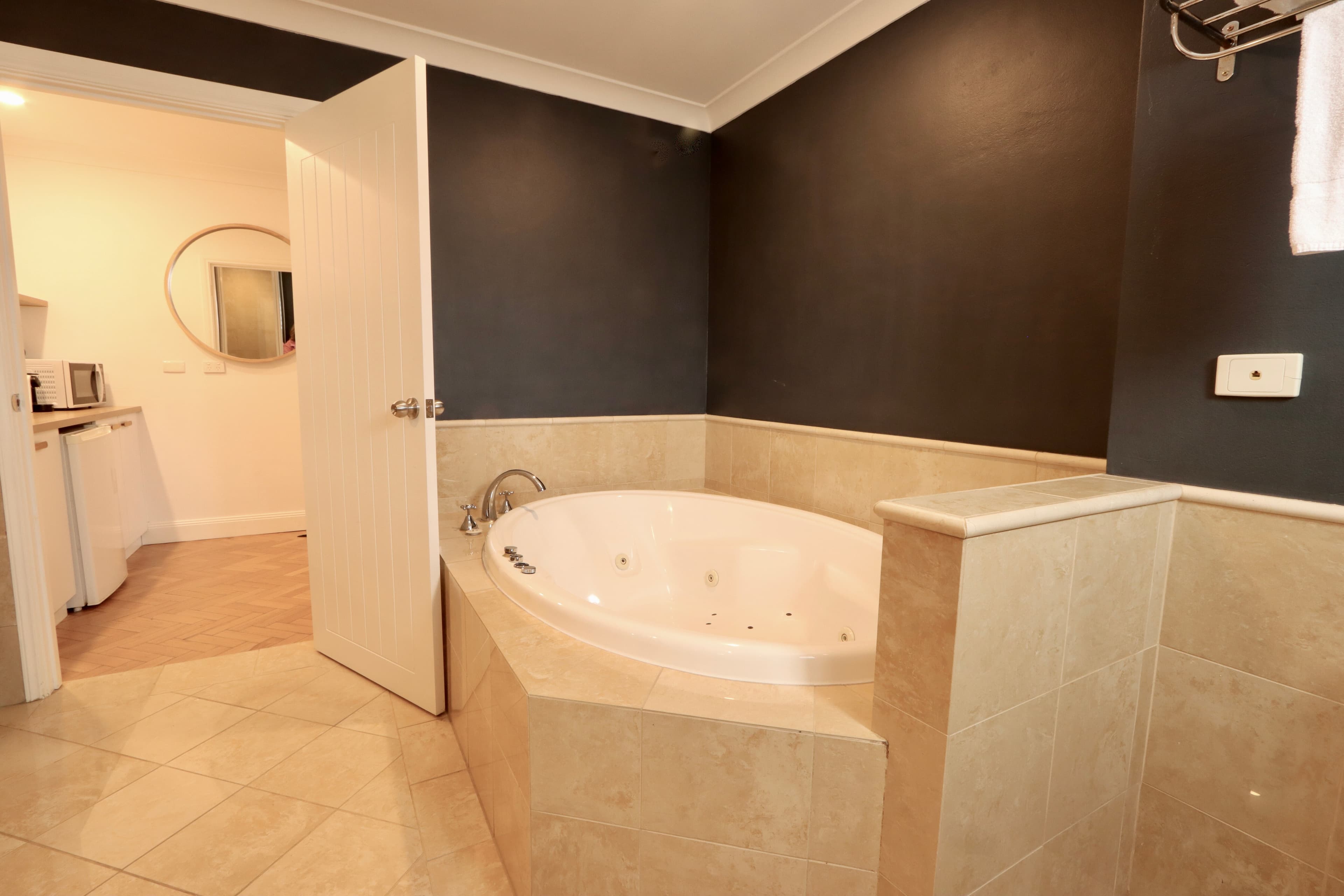 The Quarters, an Ascend Collection Hotel — 13