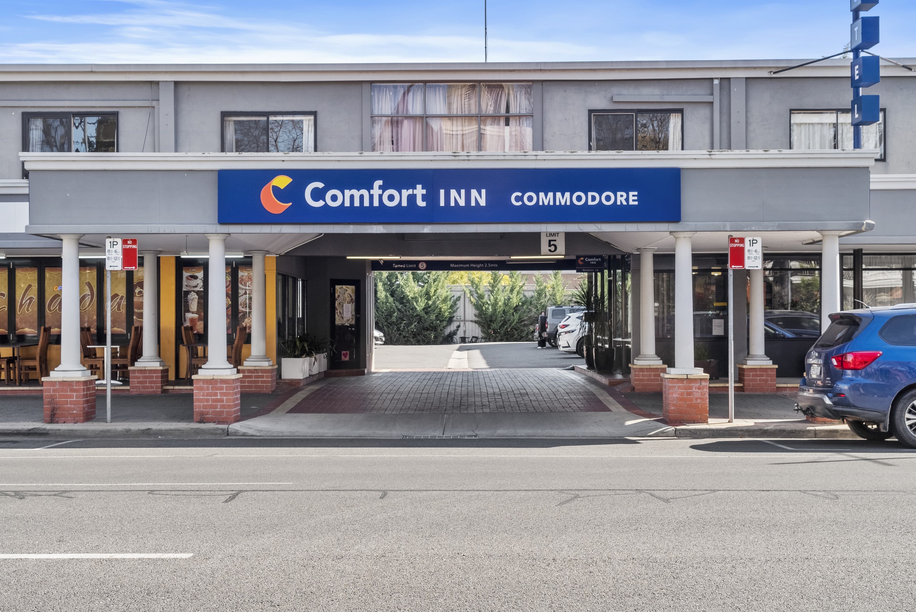 Comfort Inn Commodore Albury - Image 1