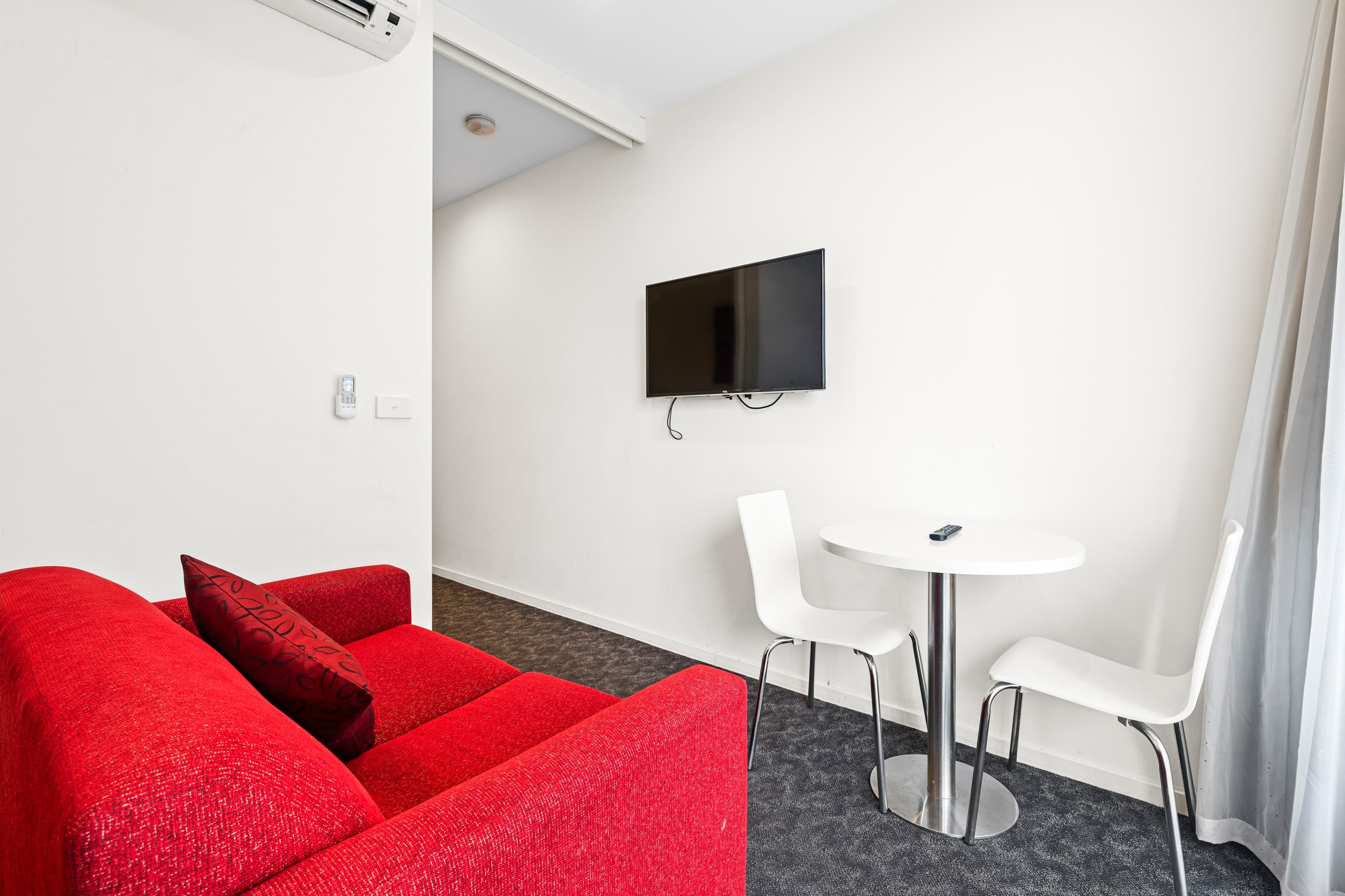 Comfort Apartments Box Hill — 35