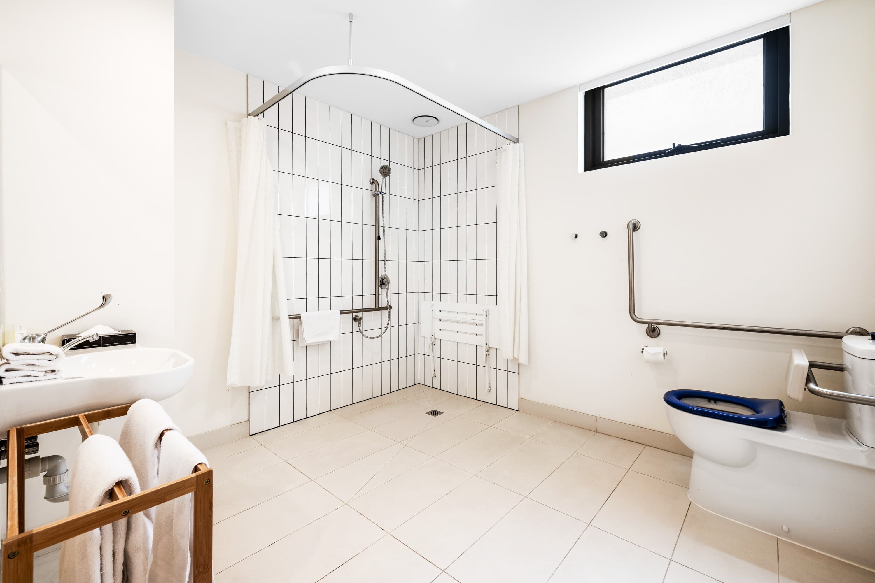 Comfort Apartments Box Hill — 37