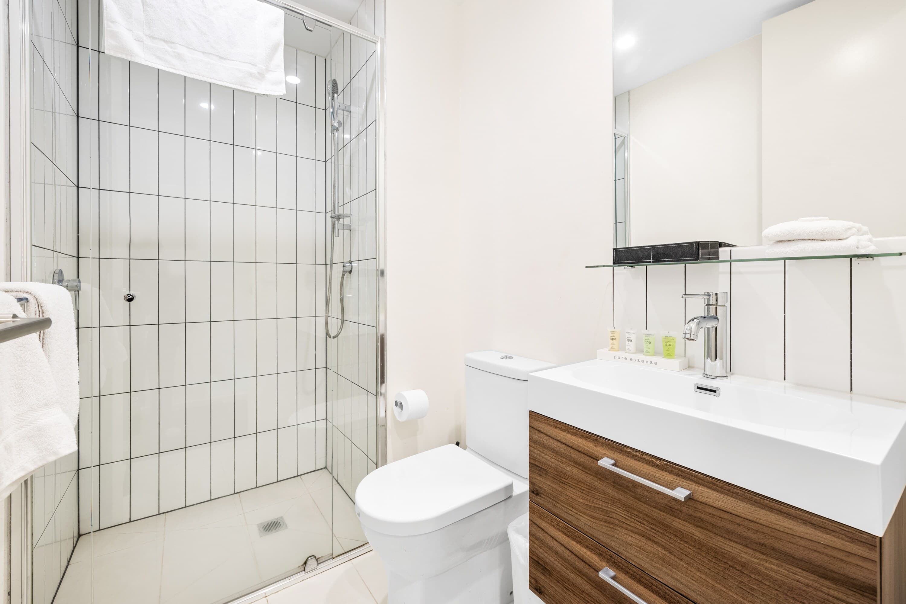 Comfort Apartments Box Hill — 17