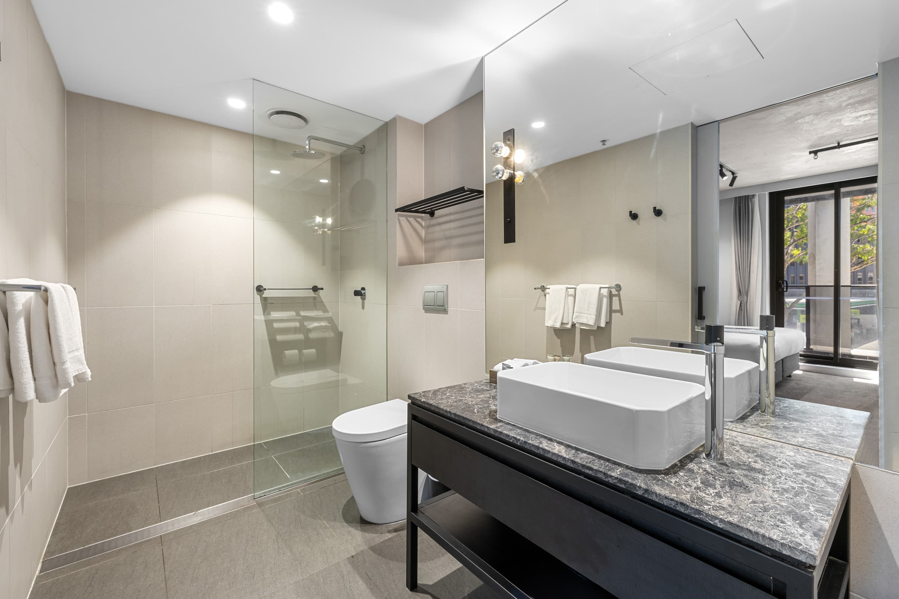 Clarion Apartments South Melbourne — 14