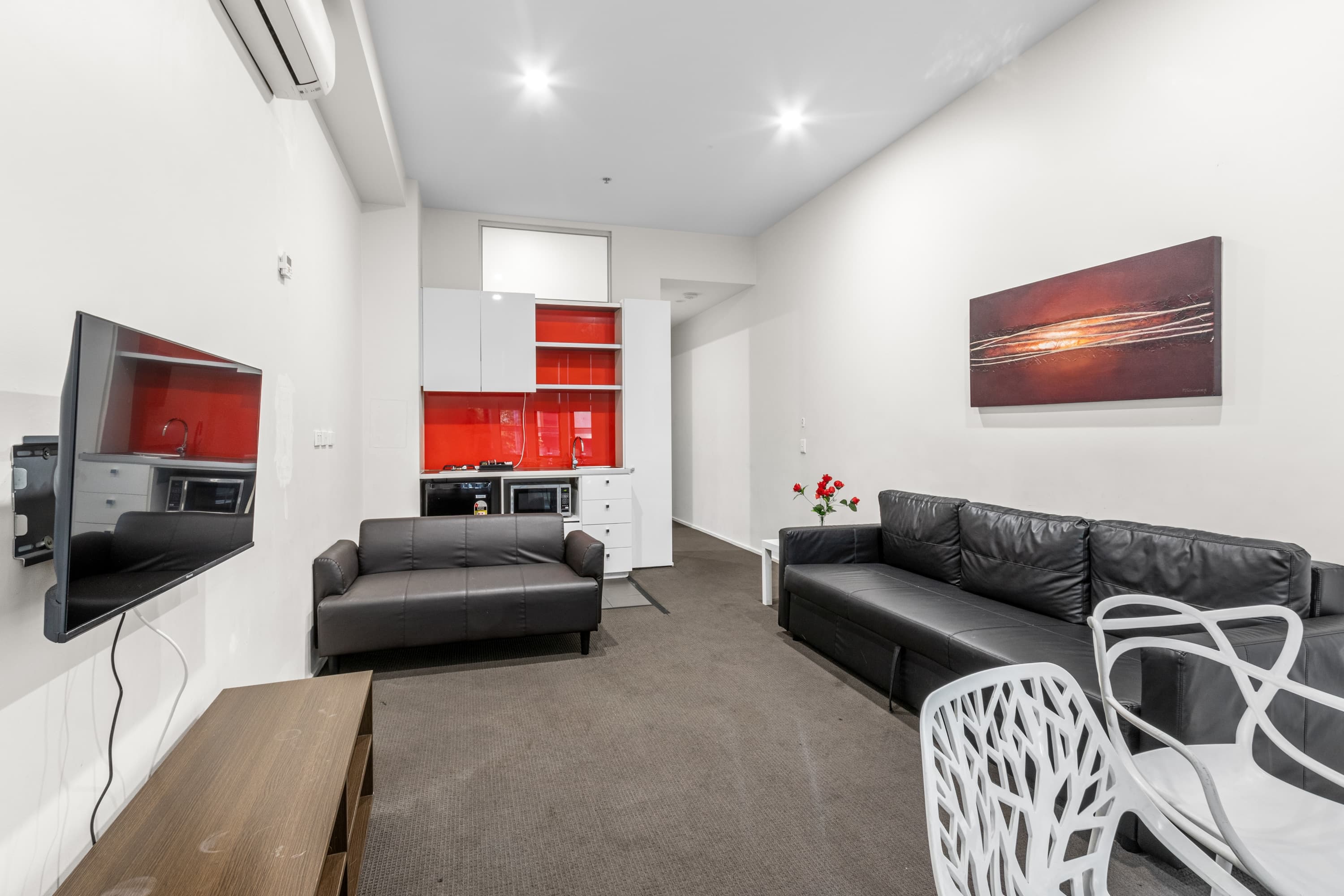 Comfort Apartments on Elizabeth — 21