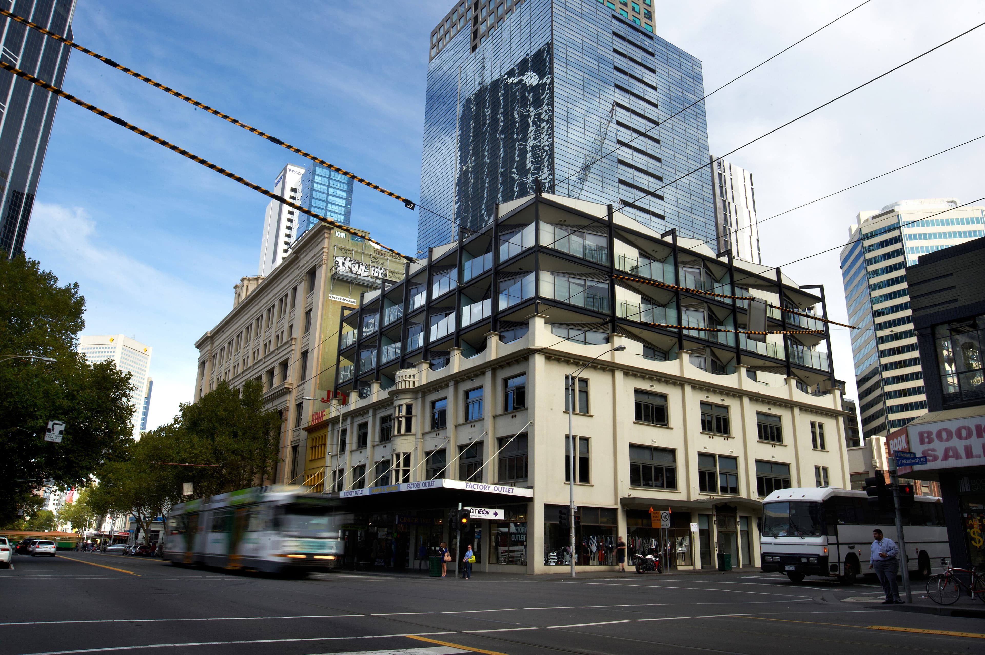 Comfort Apartments on Elizabeth - Image 1