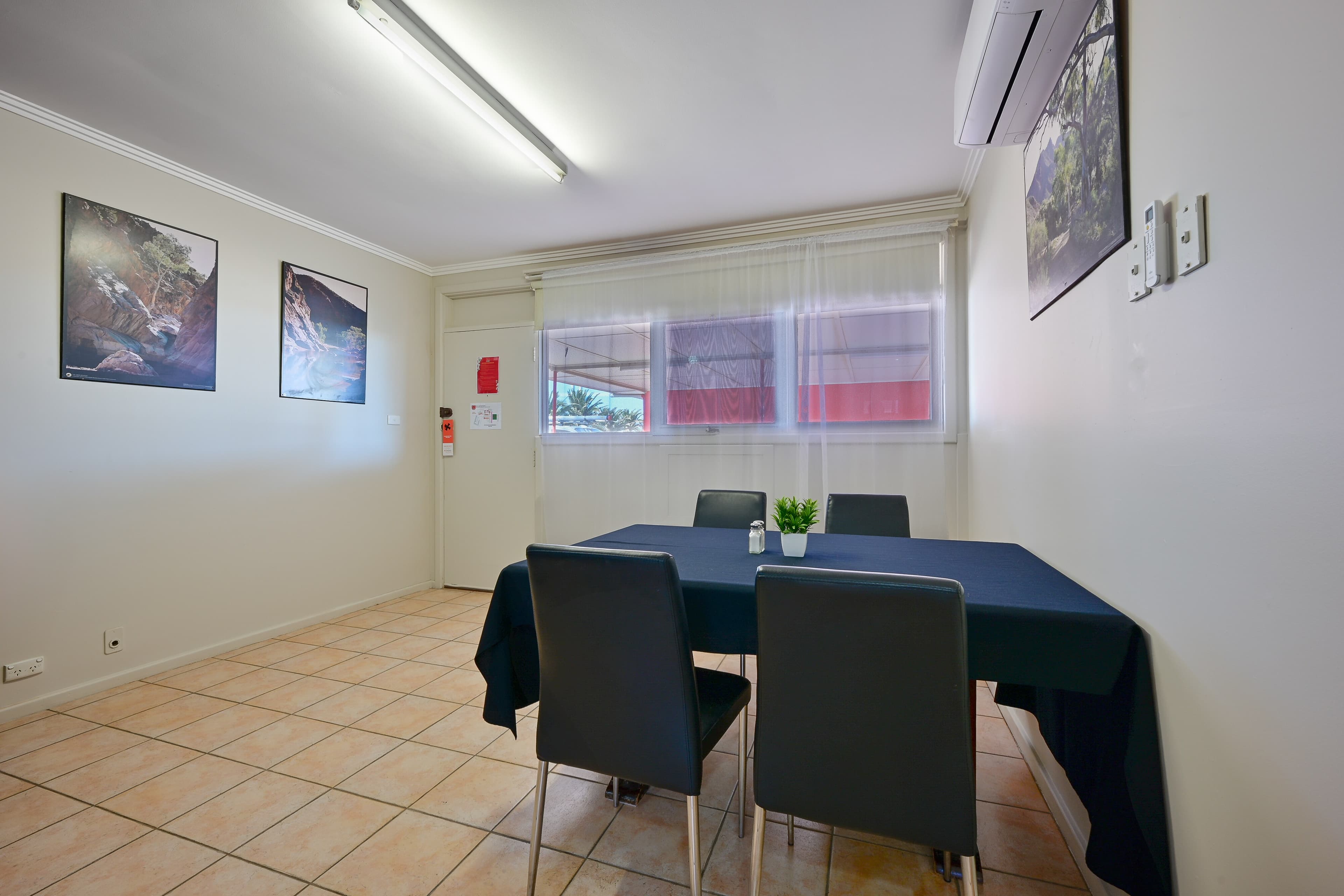 Econo Lodge Port Augusta — 10