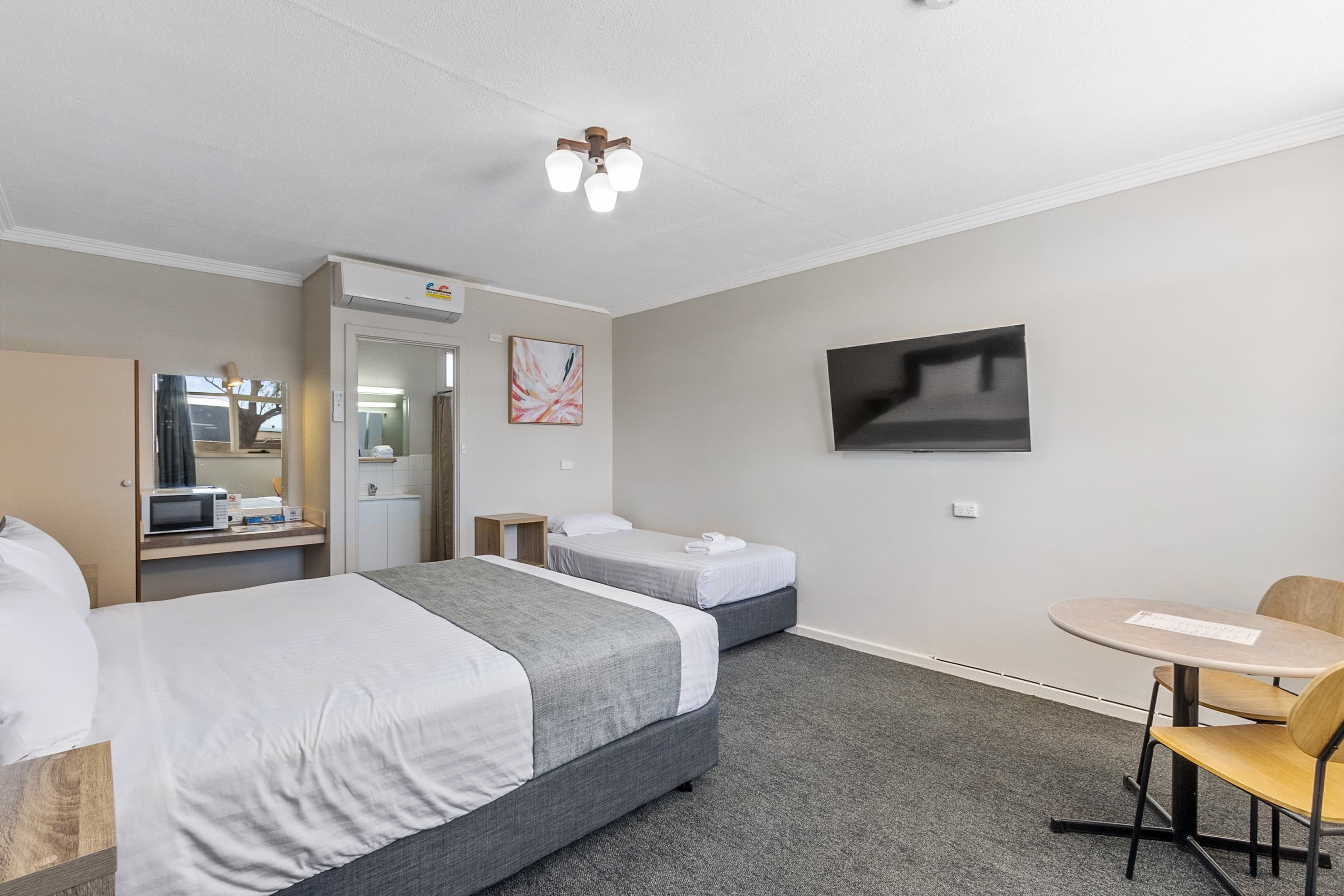 Econo Lodge Port Augusta — 40