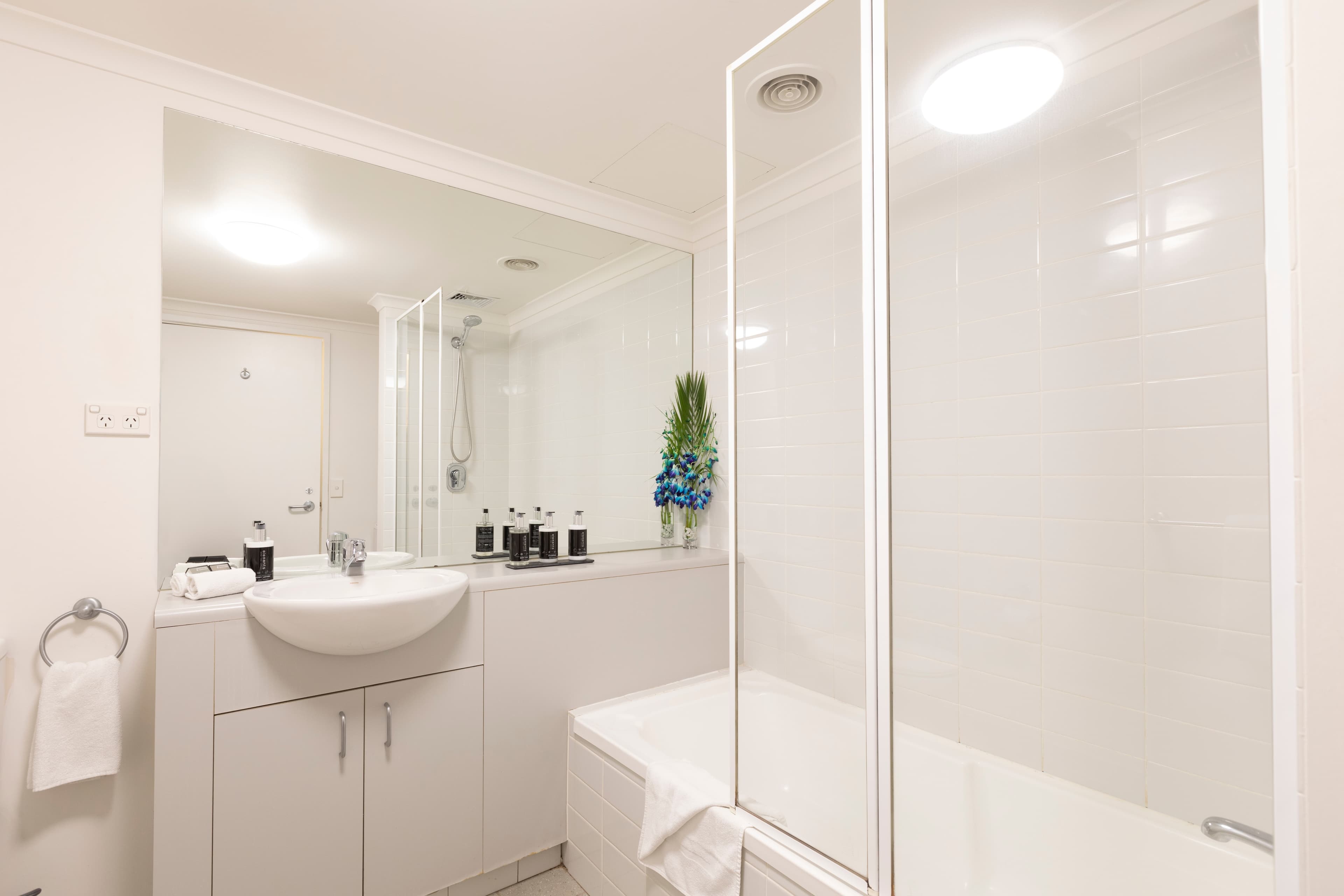 MainStay Suites Williamstown — 14